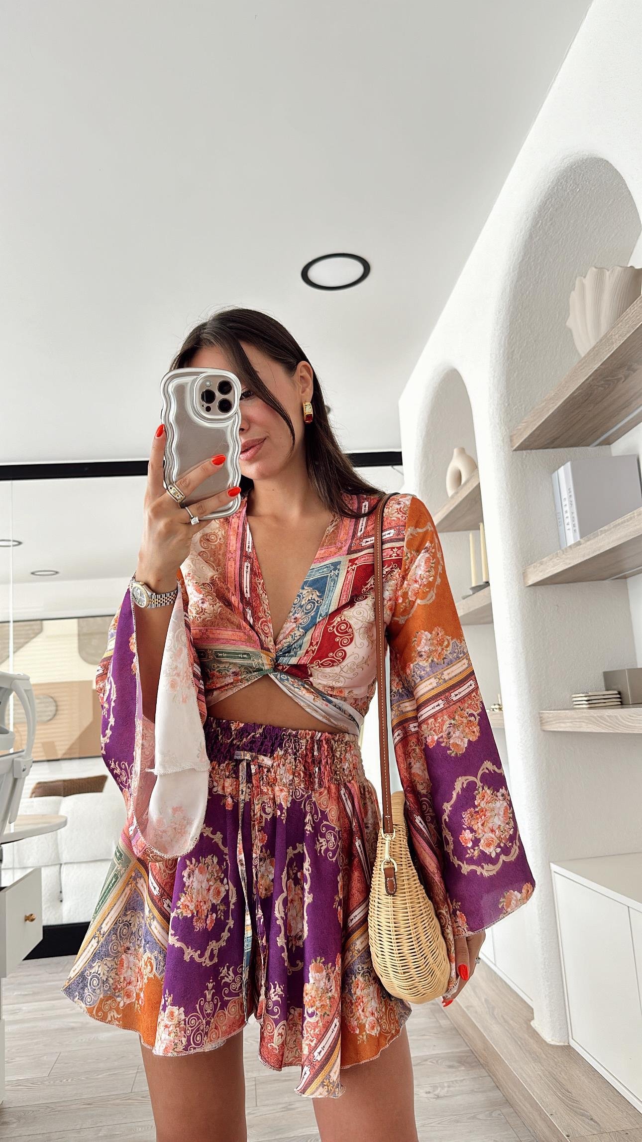 Krem Renk Desenli Önden Bağlamalı Şort Takım 