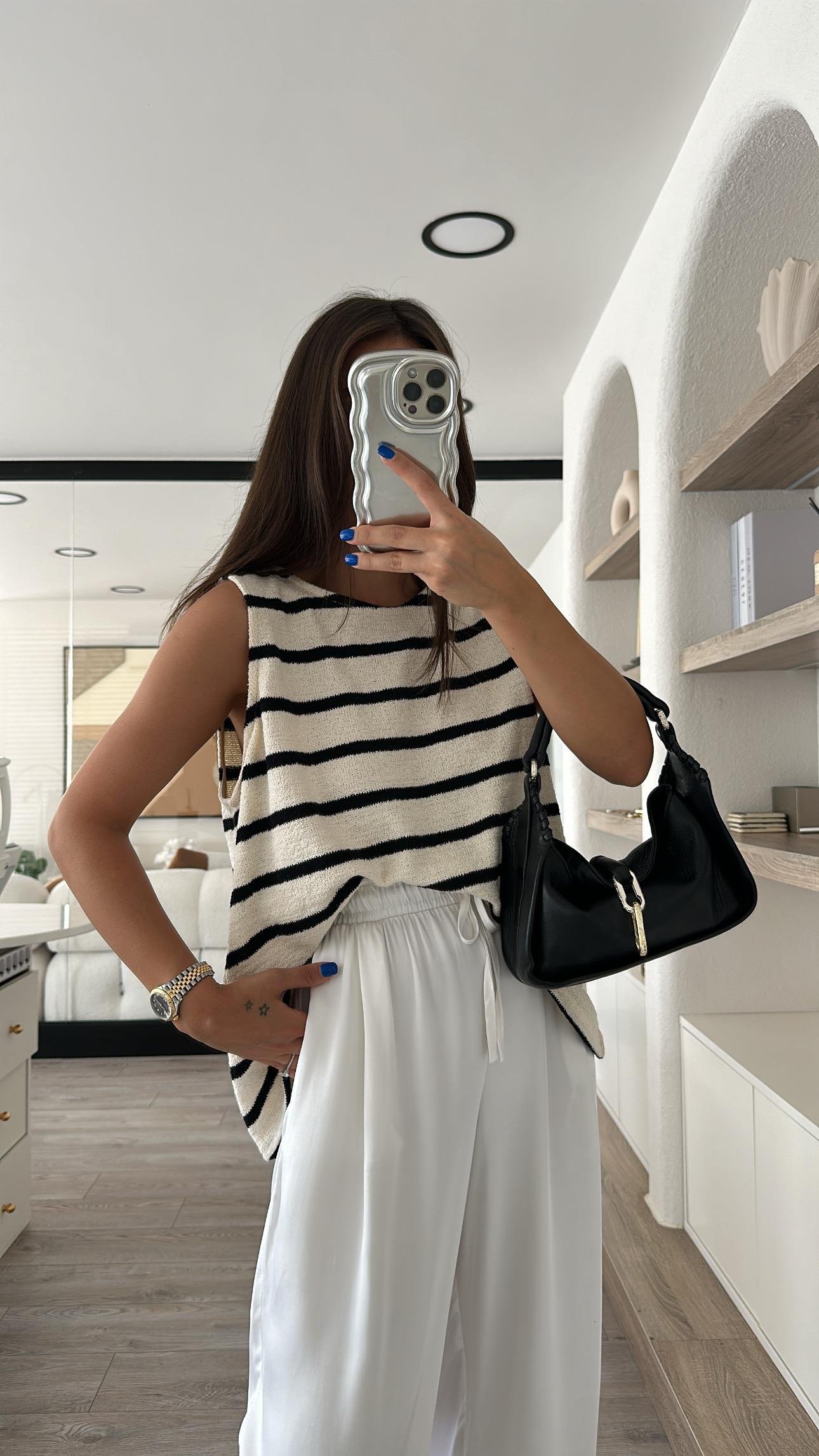 Krem Siyah Çizgili Triko Bluz