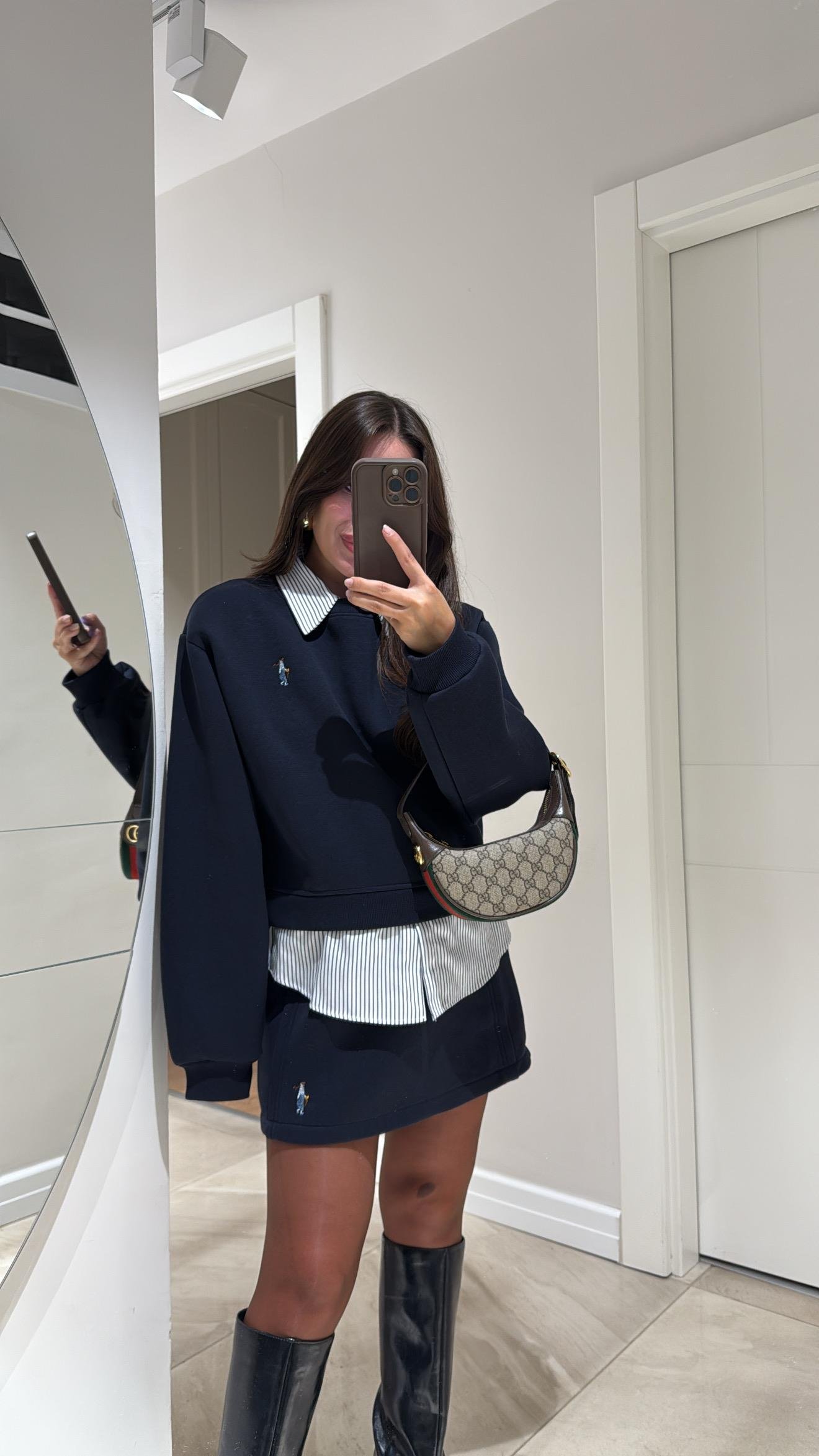 Lacivert Beyaz Çizgili Yaka Detaylı Sweat