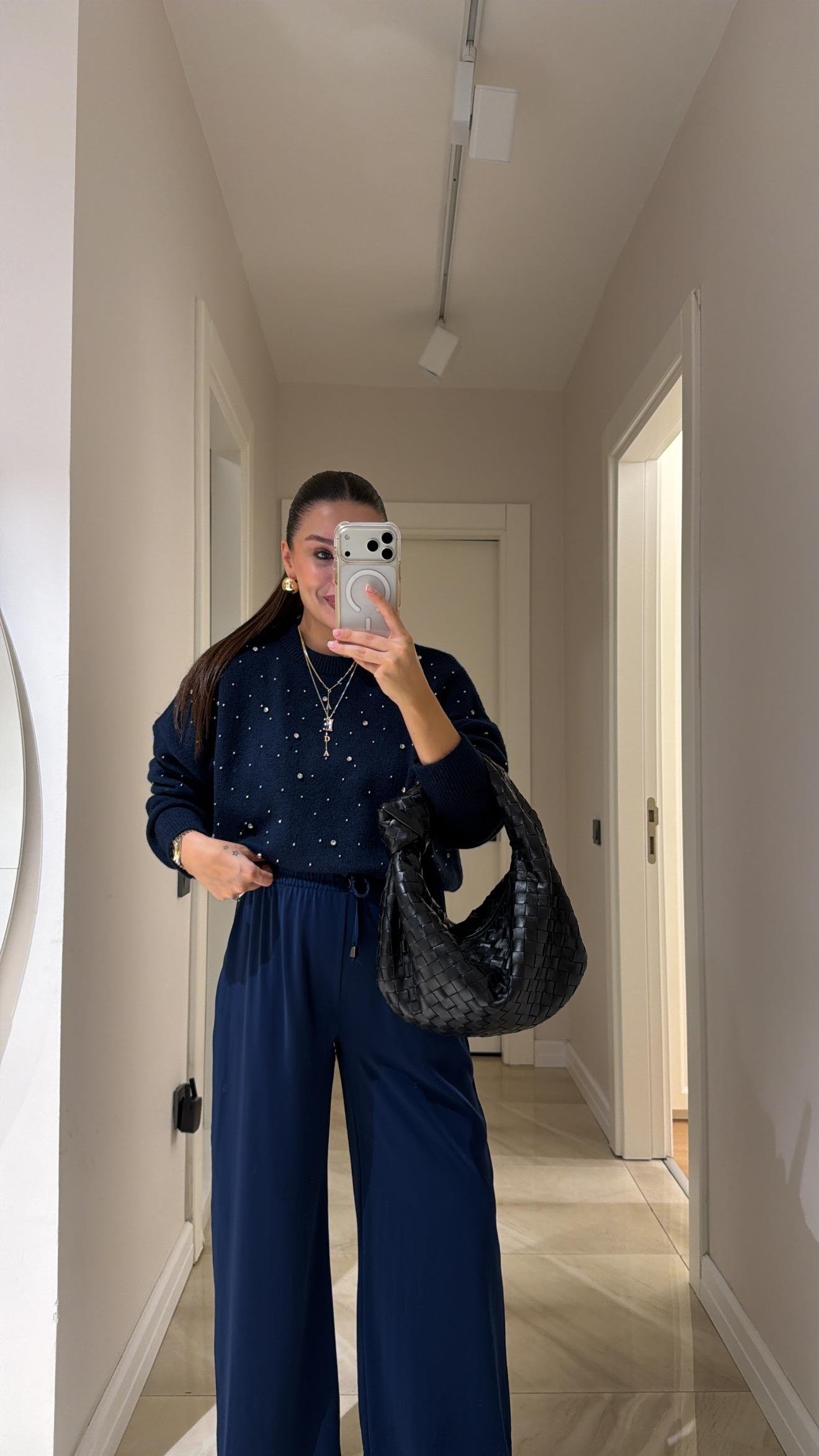 Lacivert Dağınık Taşlı Triko Kazak 