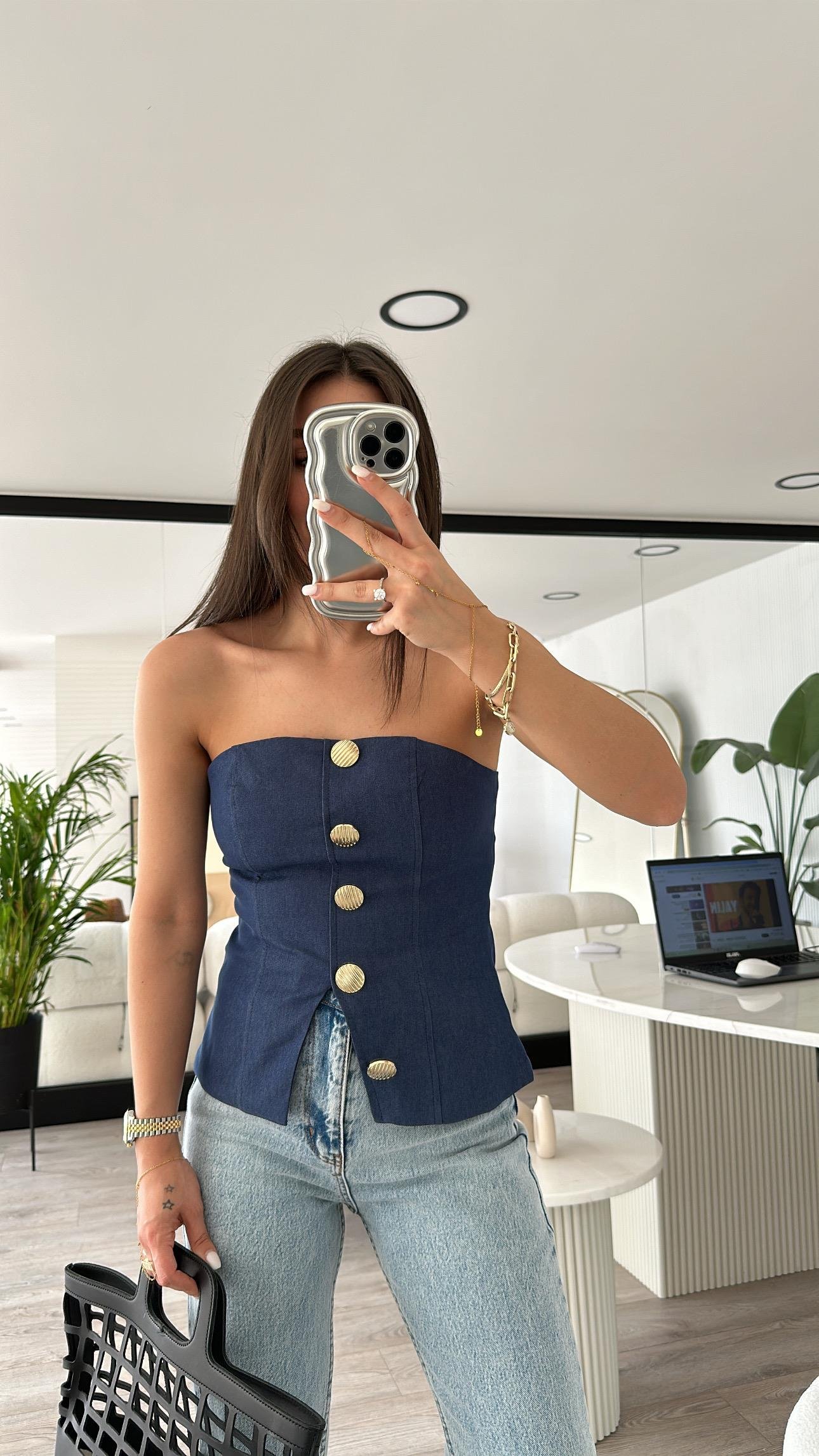 Lacivert Gold Düğme Detaylı Straplez Bluz