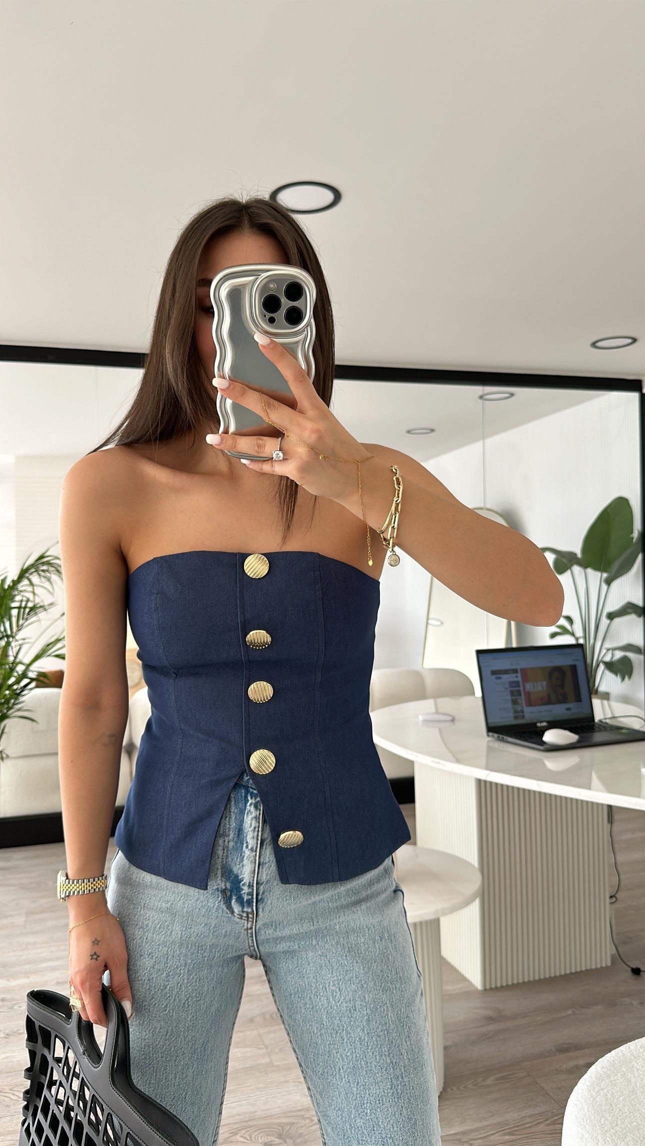 Lacivert Gold Düğme Detaylı Straplez Bluz