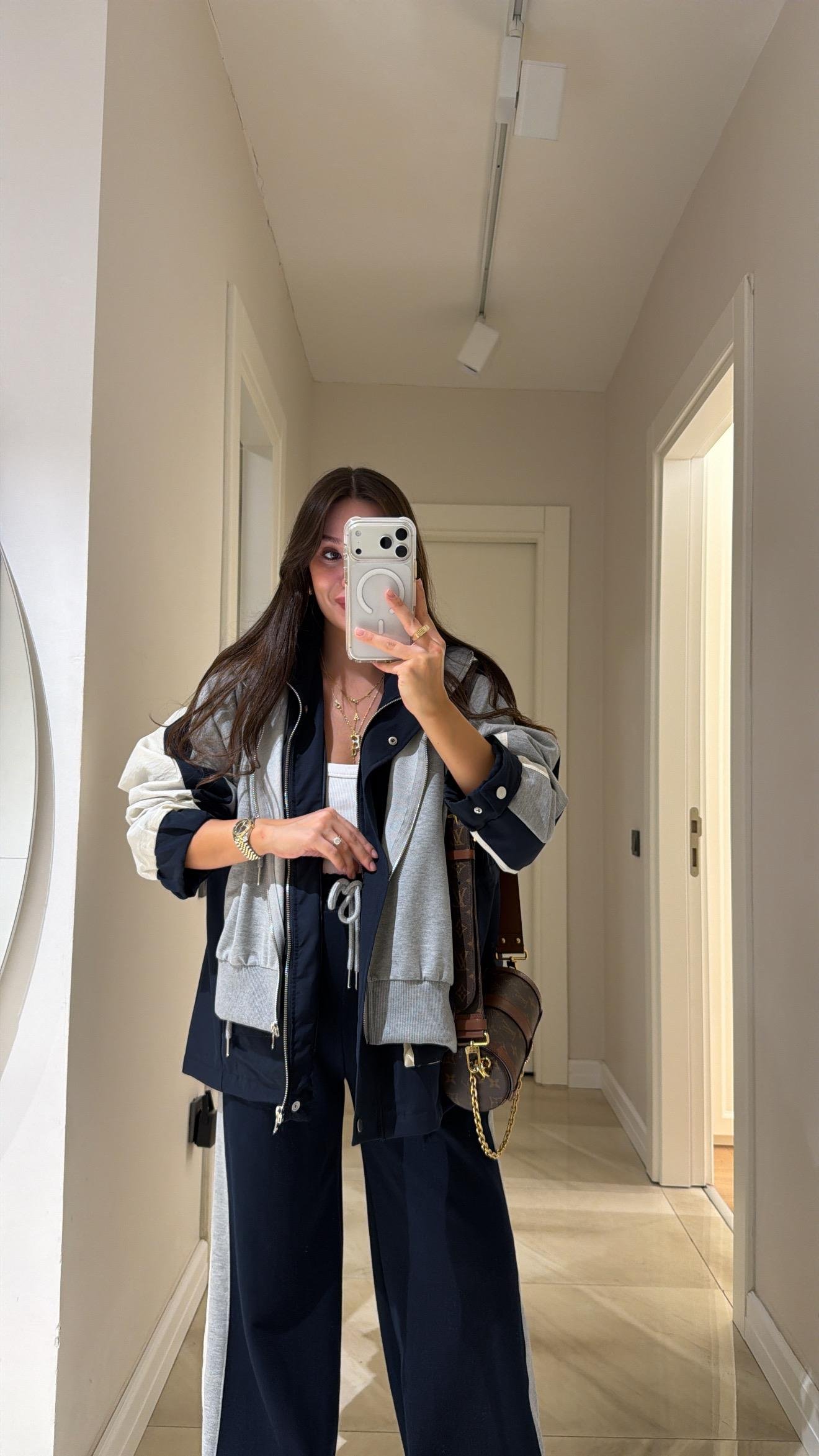 Lacivert Gri Kapüşonlu Garnili Takım