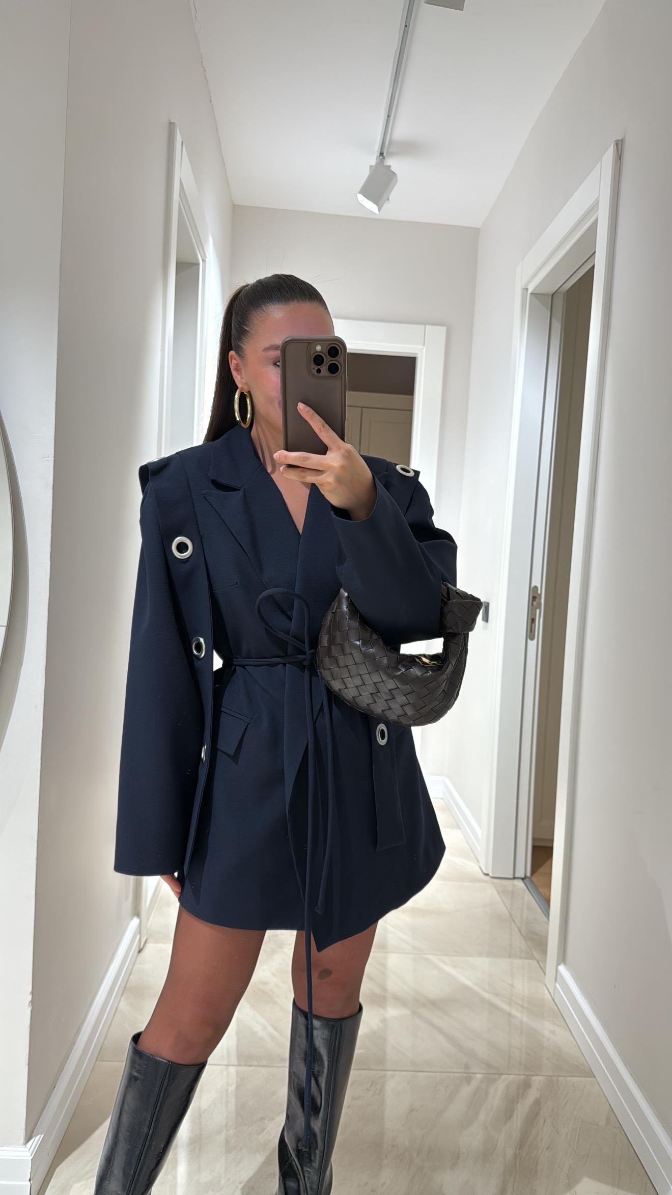 Lacivert Omuz Kuş Gözü Detaylı Blazer Ceket