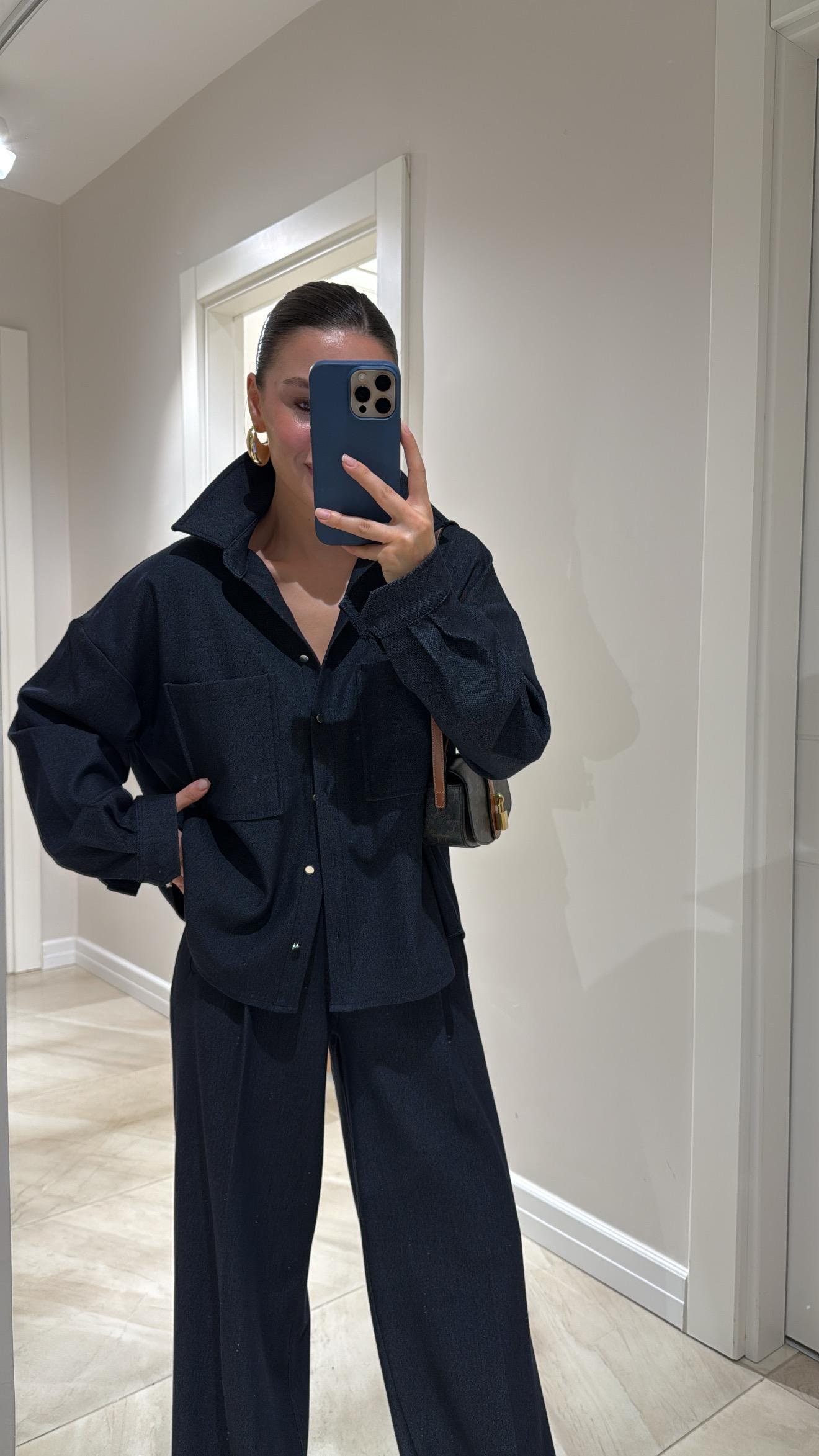 Lacivert Ön Cepli Oversize Dilvin Gömlek 