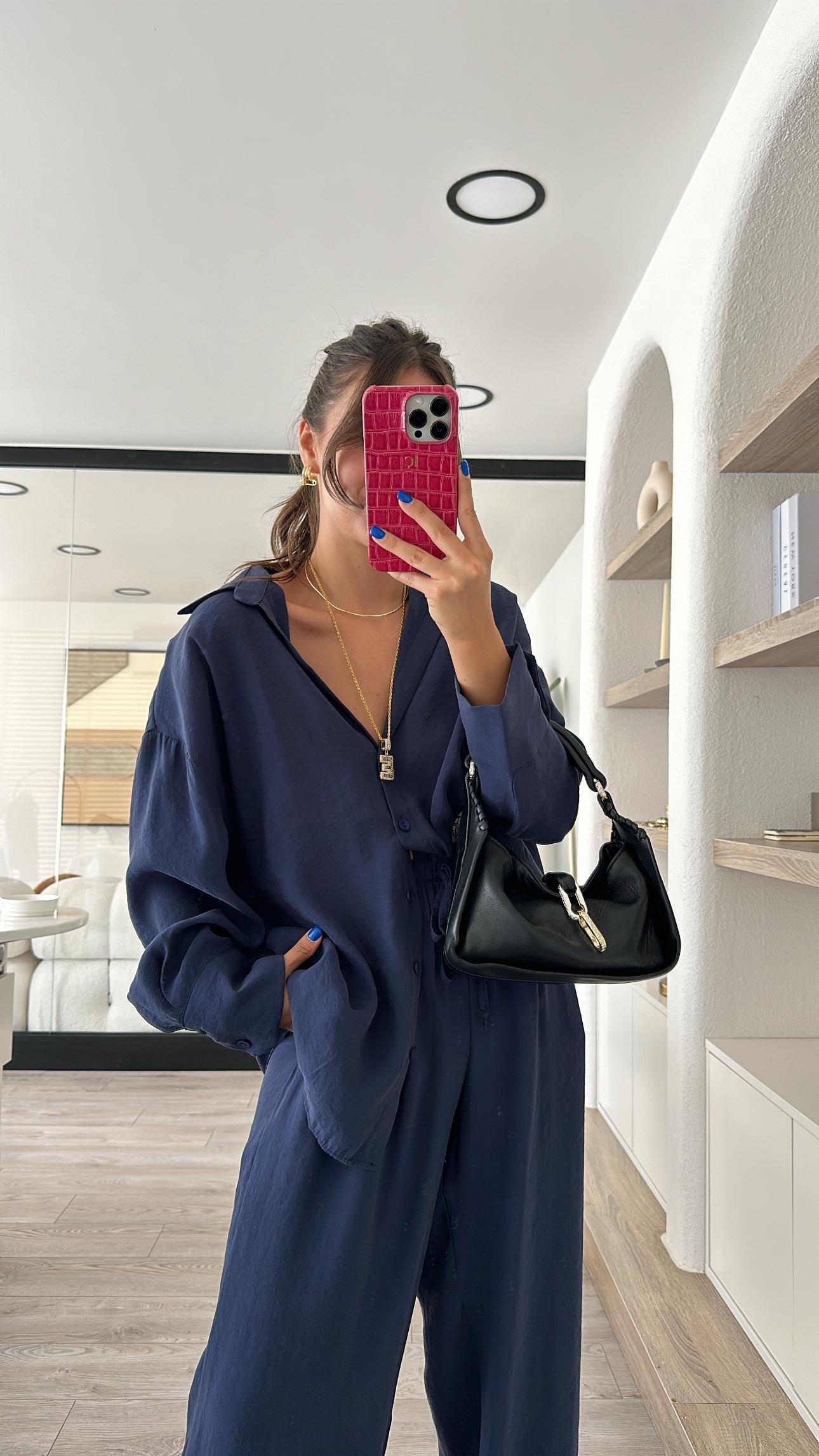 Lacivert V Yaka Tensel Kumaş Oversize Gömlek 