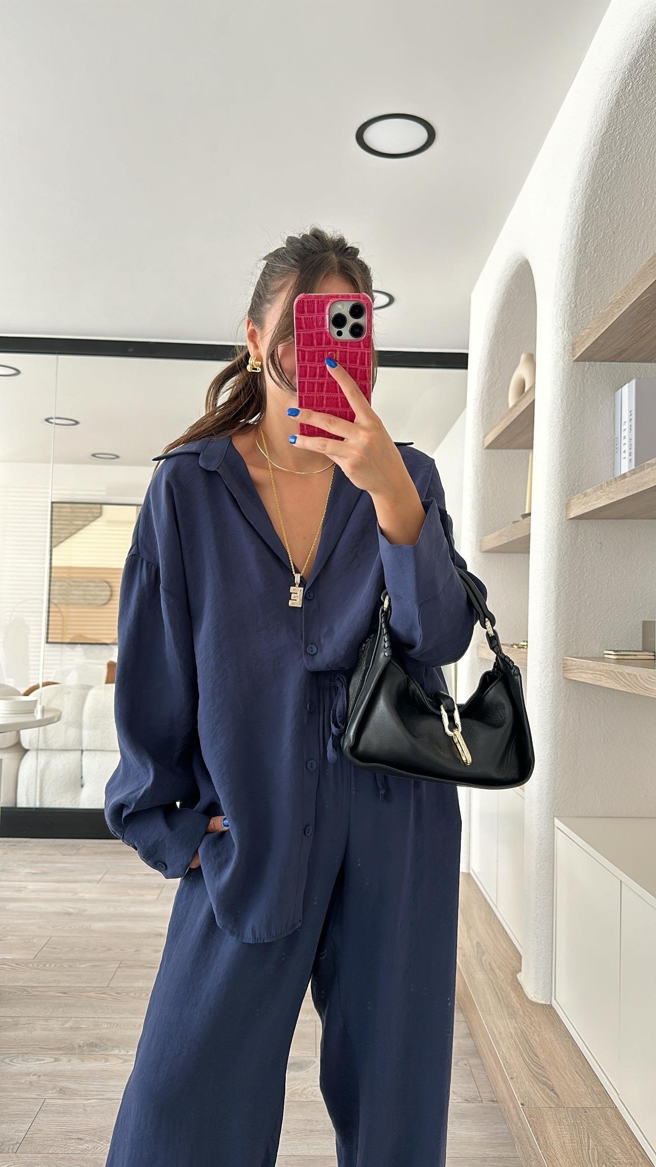 Lacivert V Yaka Tensel Kumaş Oversize Gömlek 