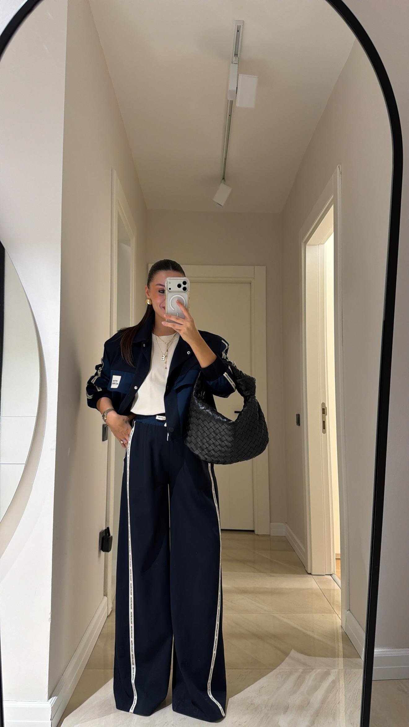 Lacivert Yan Şerit Detaylı Bol Pantolon