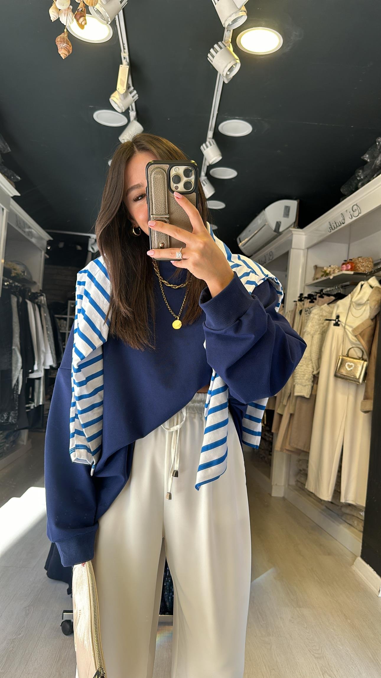 Lacivert Yan Yırtmaç Detaylı Basic Sweat