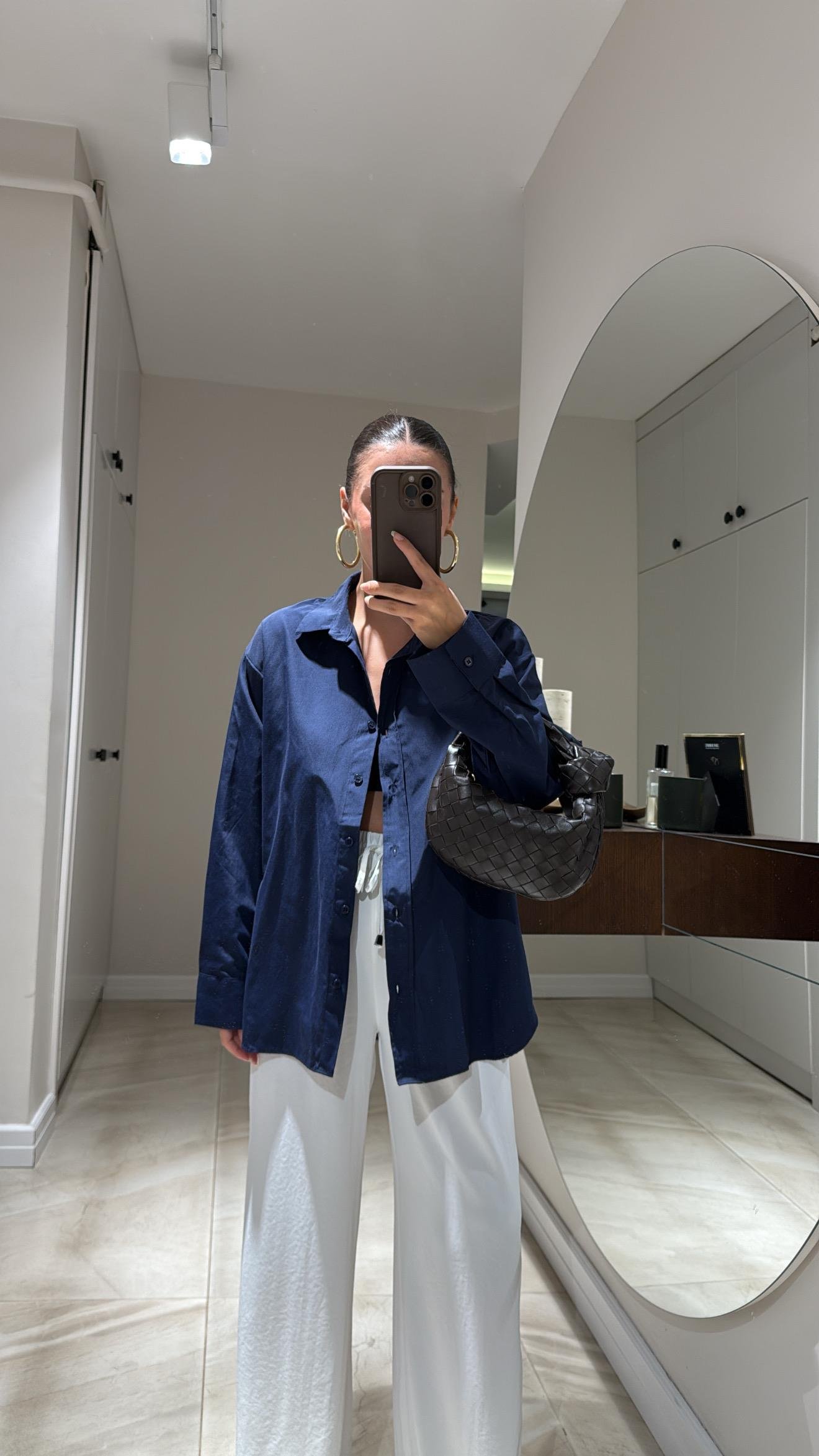 Lacivert Yan Yırtmaçlı Poplin Kumaş Gömlek 