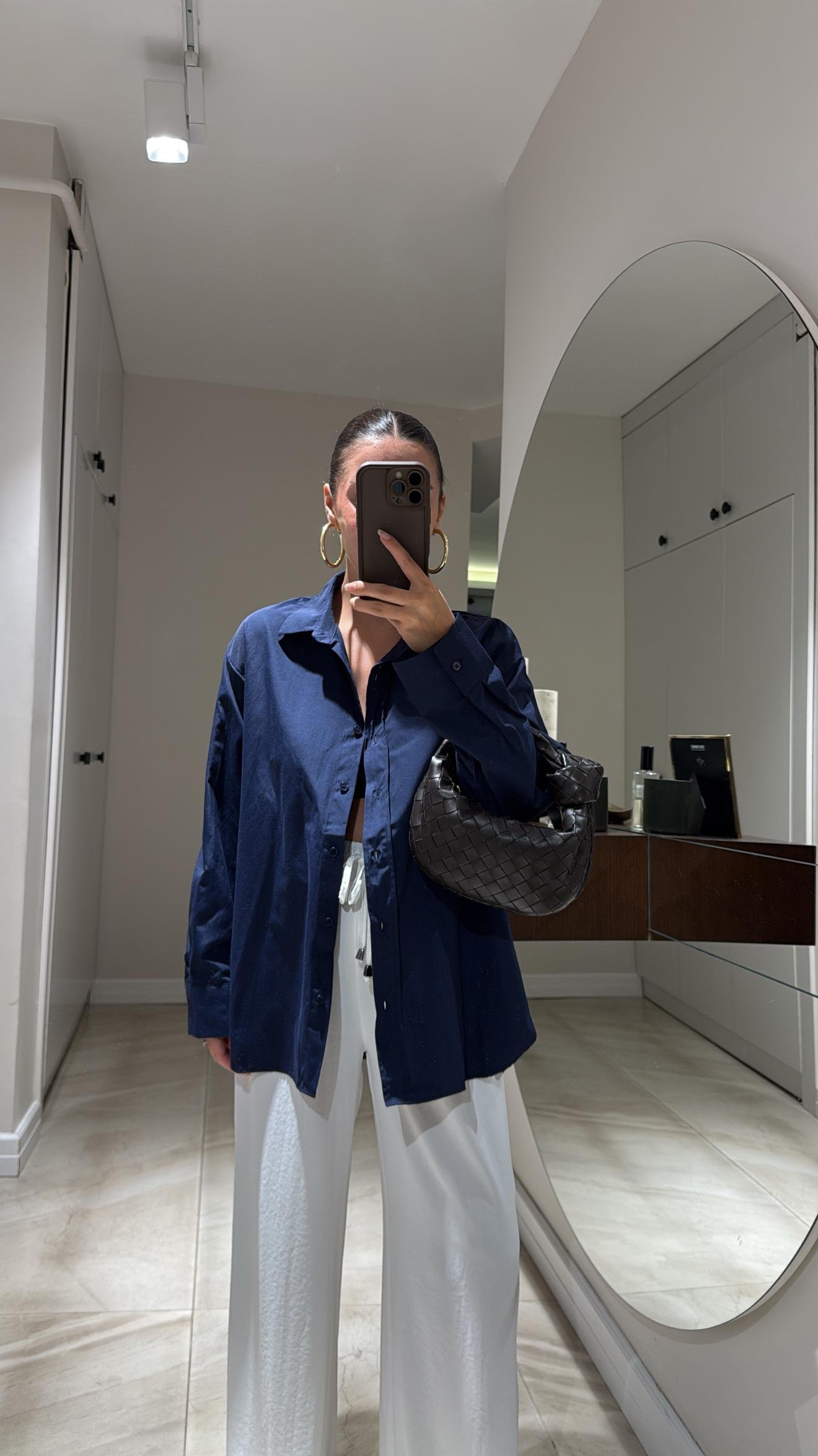 Lacivert Yan Yırtmaçlı Poplin Kumaş Gömlek 