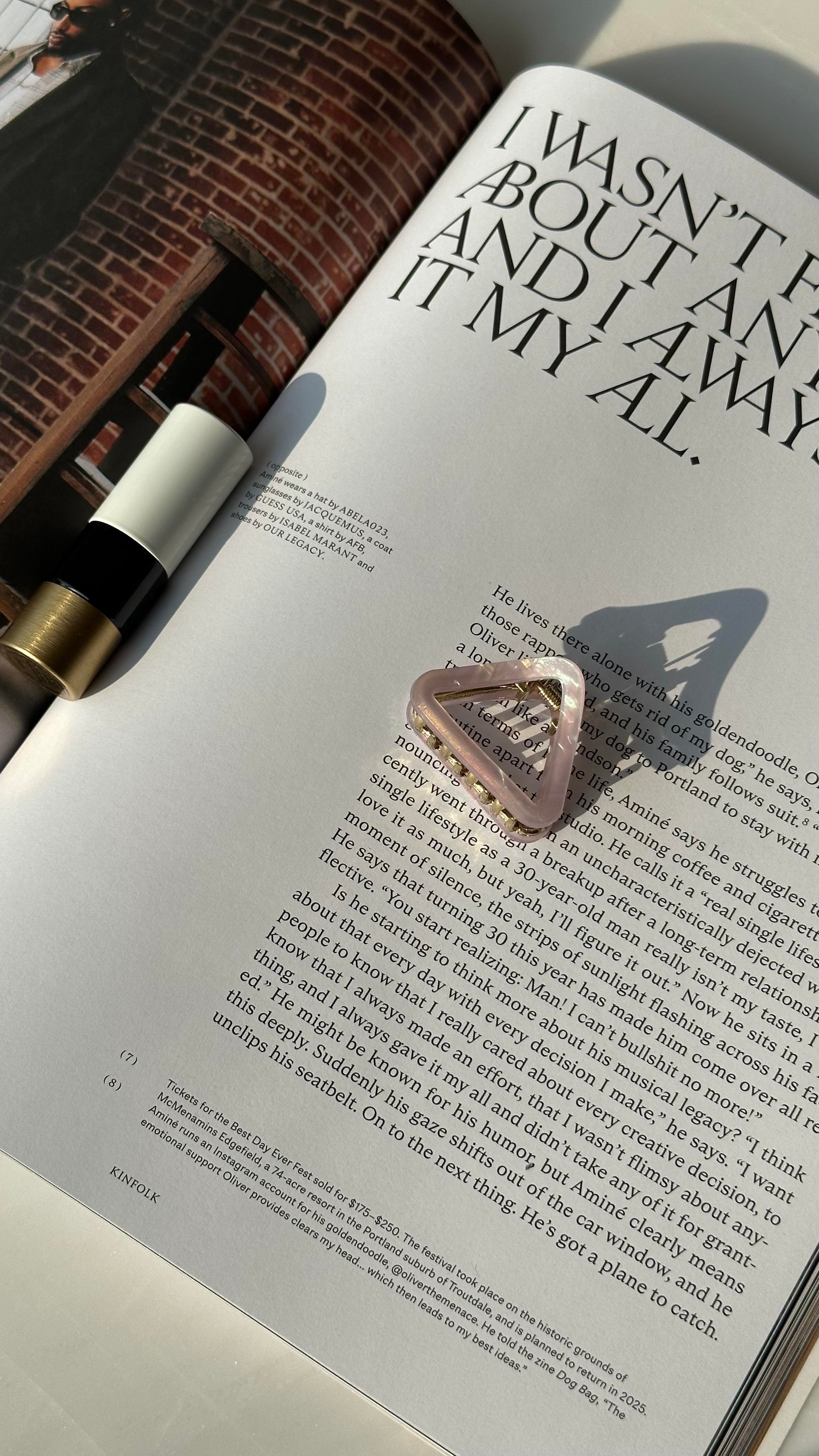 Lila Hologramlı Üçgen Mandal Toka