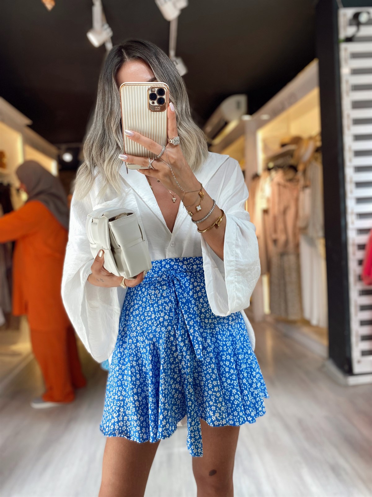 Mavi Beyaz Çiçekli Şortlu Etek 