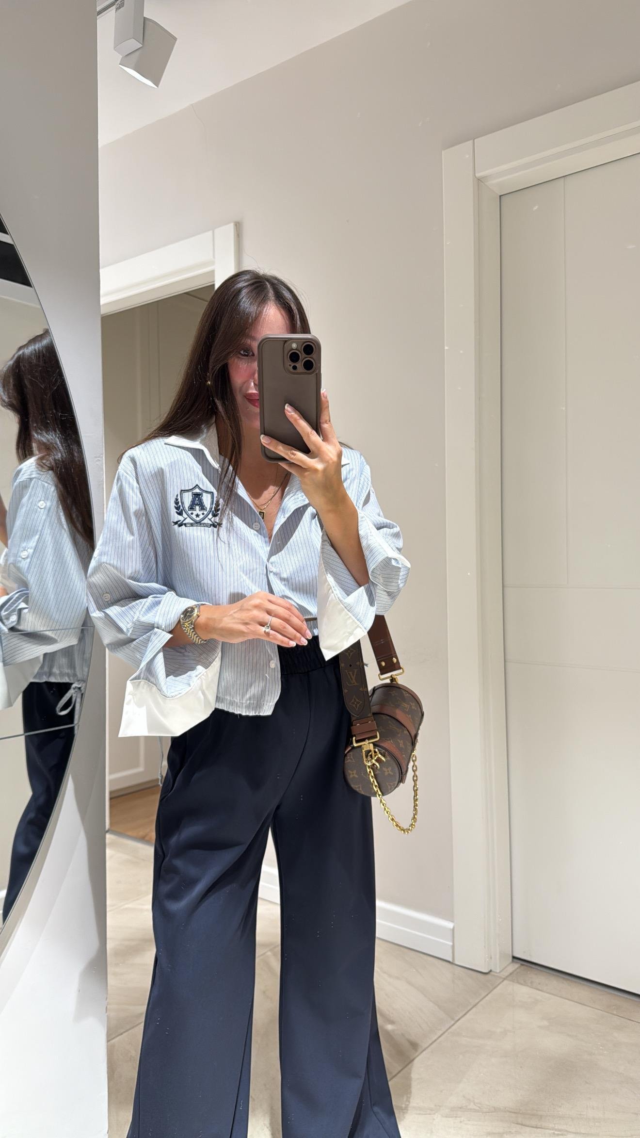 Mavi Beyaz Dik Çizgili Bel Büzgülü Gömlek