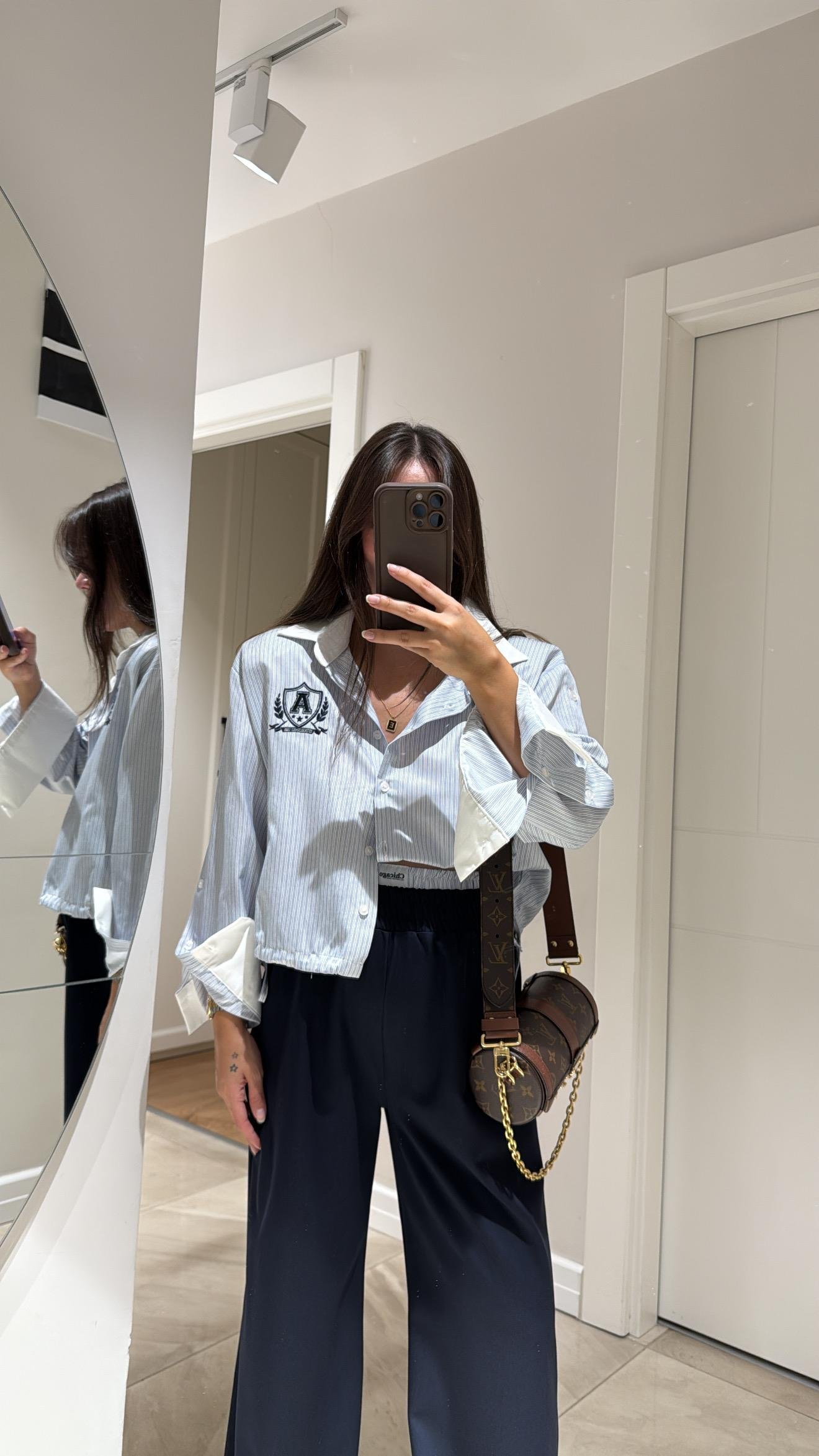 Mavi Beyaz Dik Çizgili Bel Büzgülü Gömlek