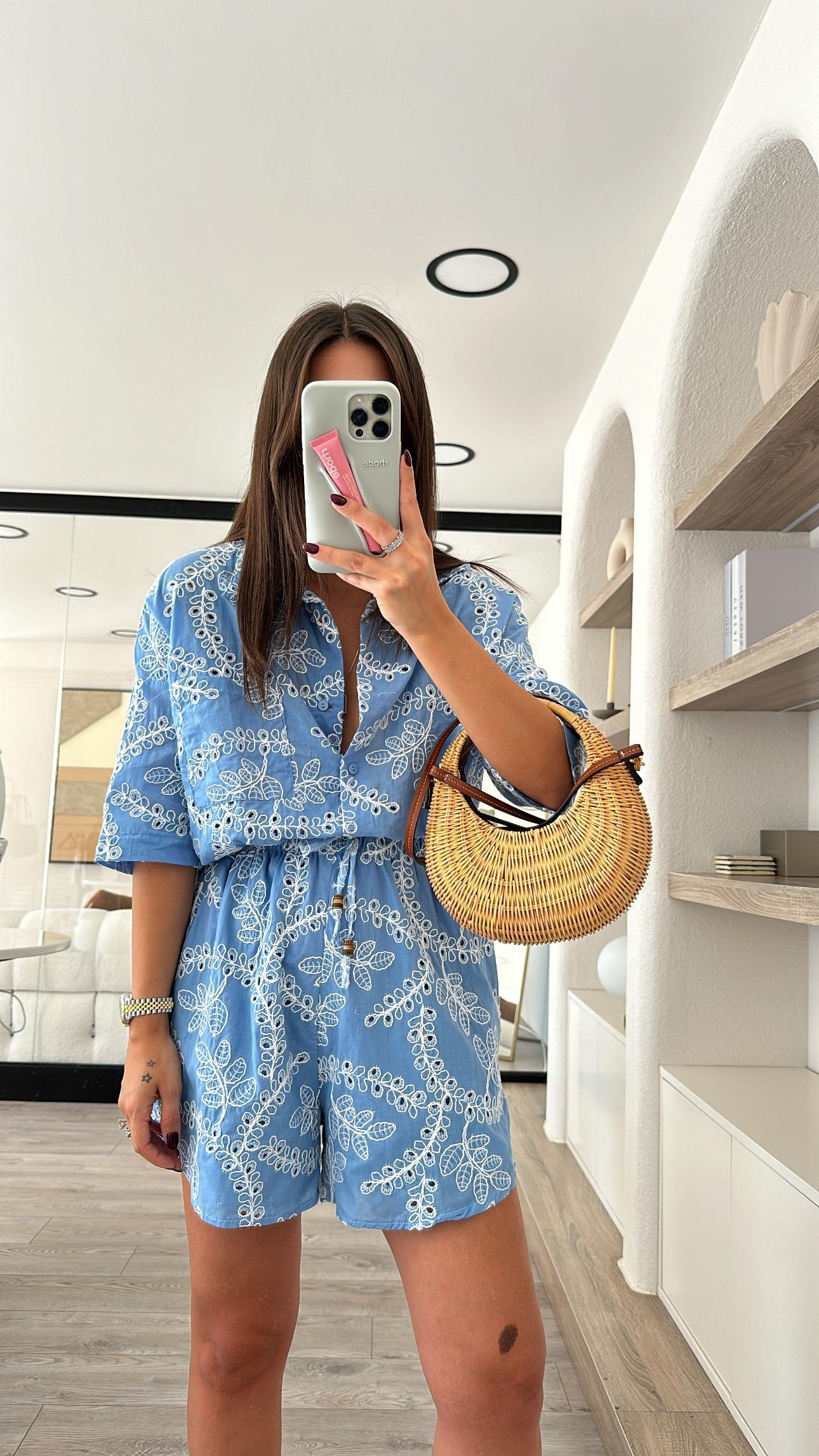 Mavi Beyaz İşlemeli Brodeli Şort Takım