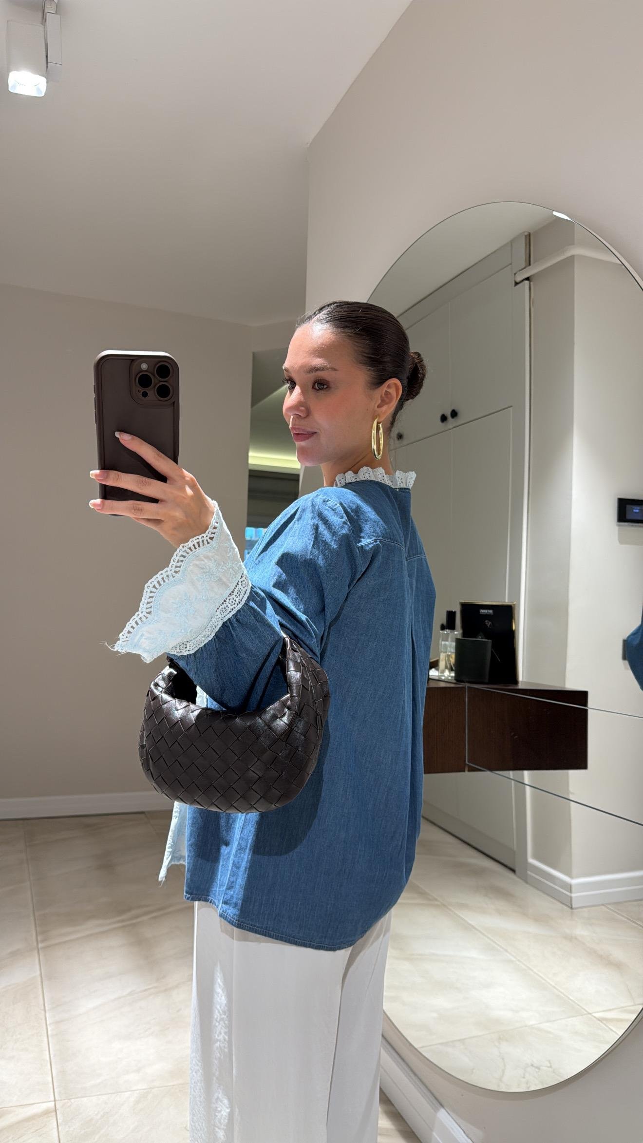 Mavi Dantel İşlemeli Denim Gömlek