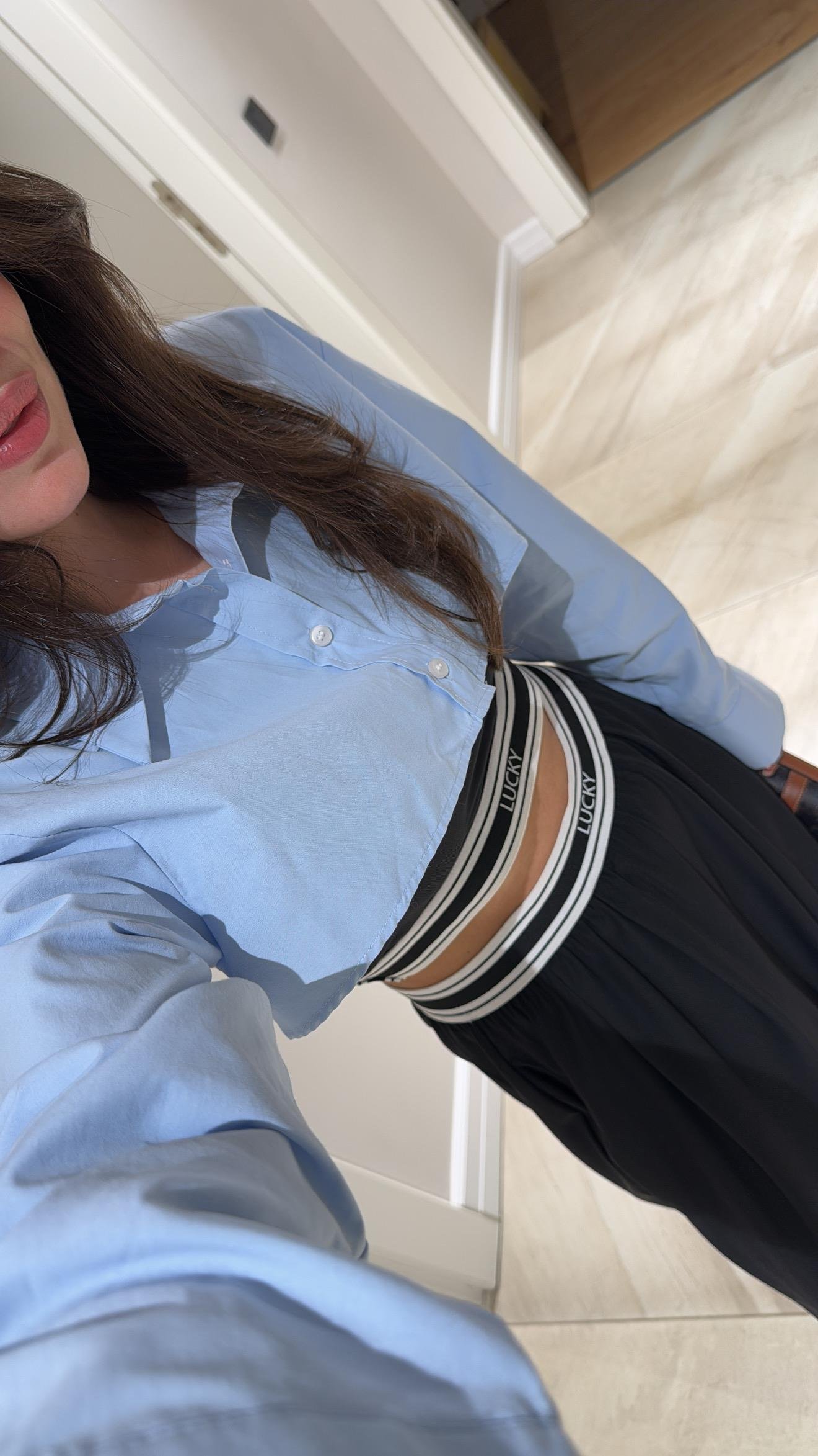 Mavi İç Atlet Detaylı Crop Gömlek