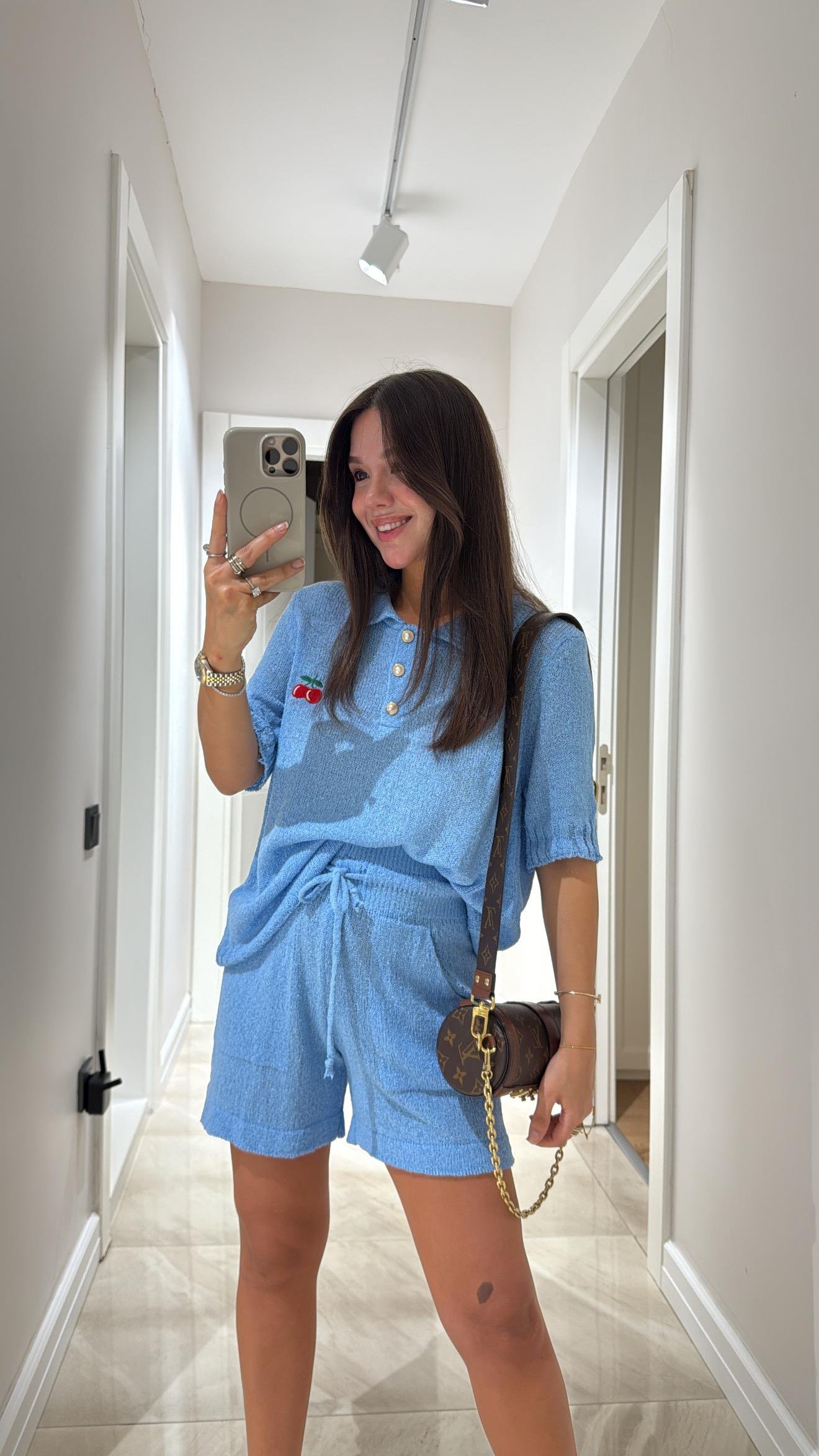 Mavi Kiraz Detaylı Triko Bluz