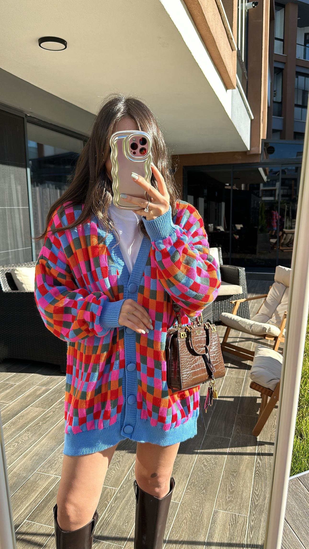 Mavi Renkli Kareli Düğmeli Hırka 