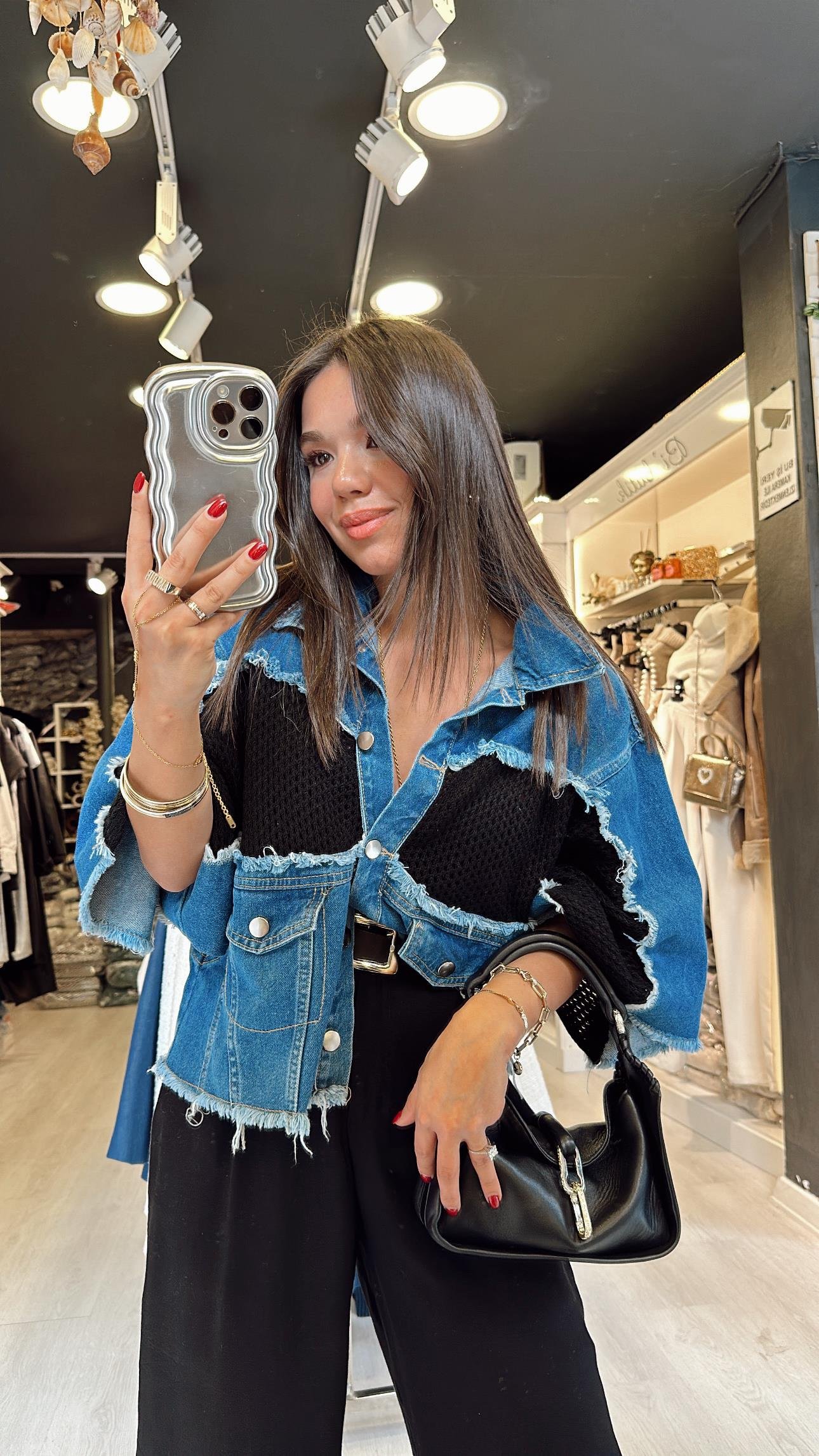 Mavi Siyah Triko Detaylı Jean Ceket