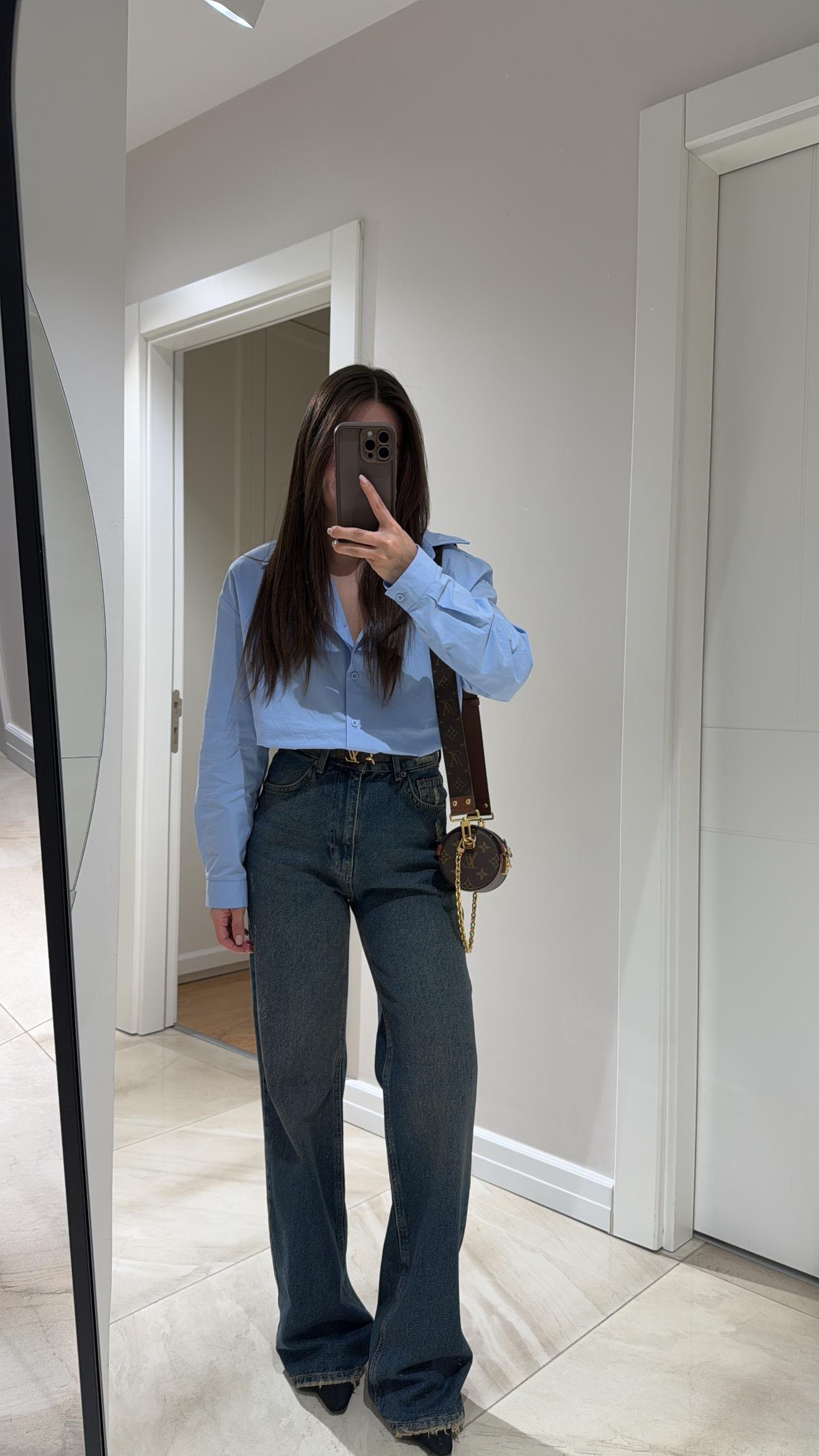 Mavi Taşlamalı Bol Paça Jean 