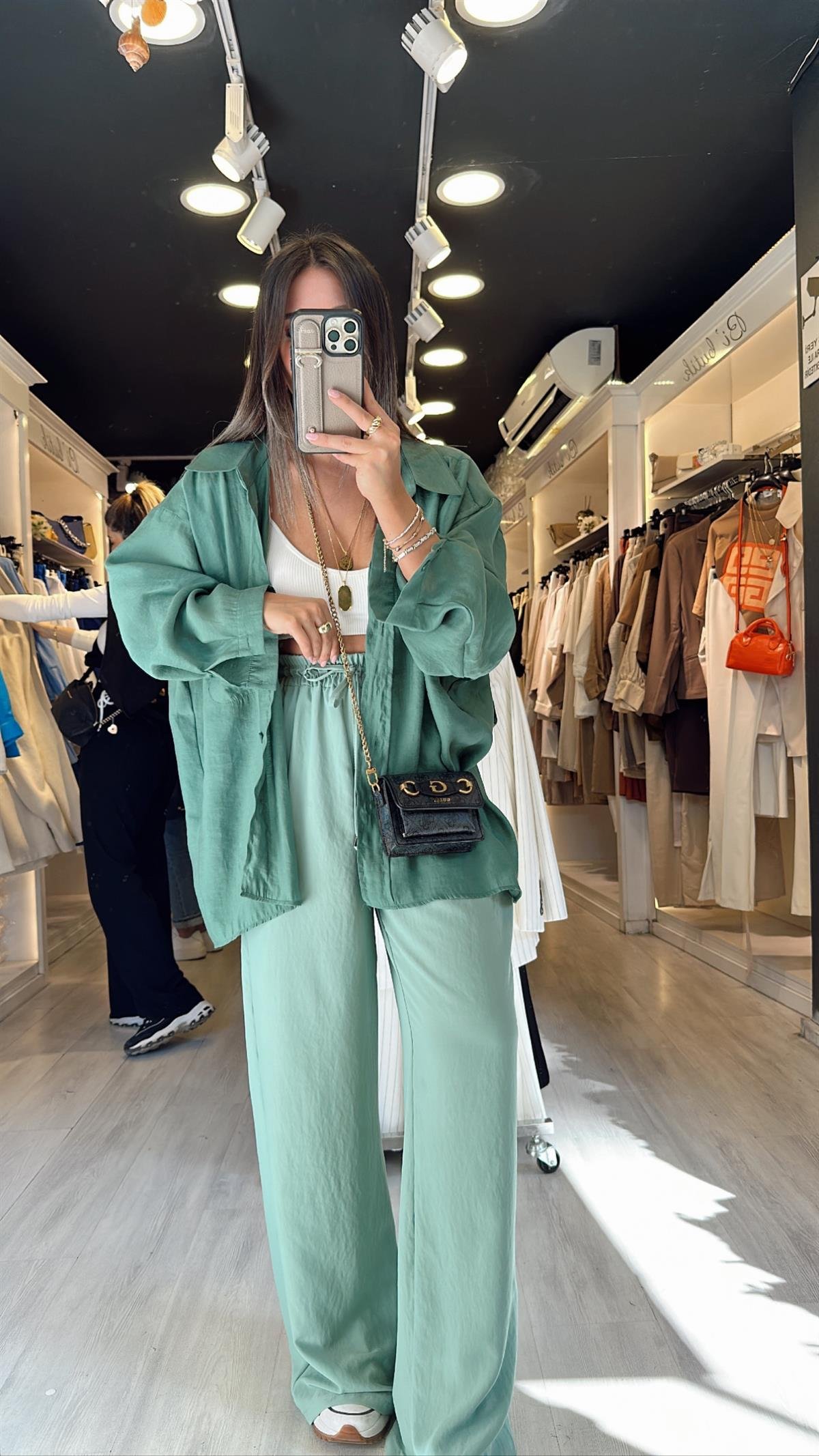 Mint Yeşili Bel Lastikli Saten Bol Pantolon