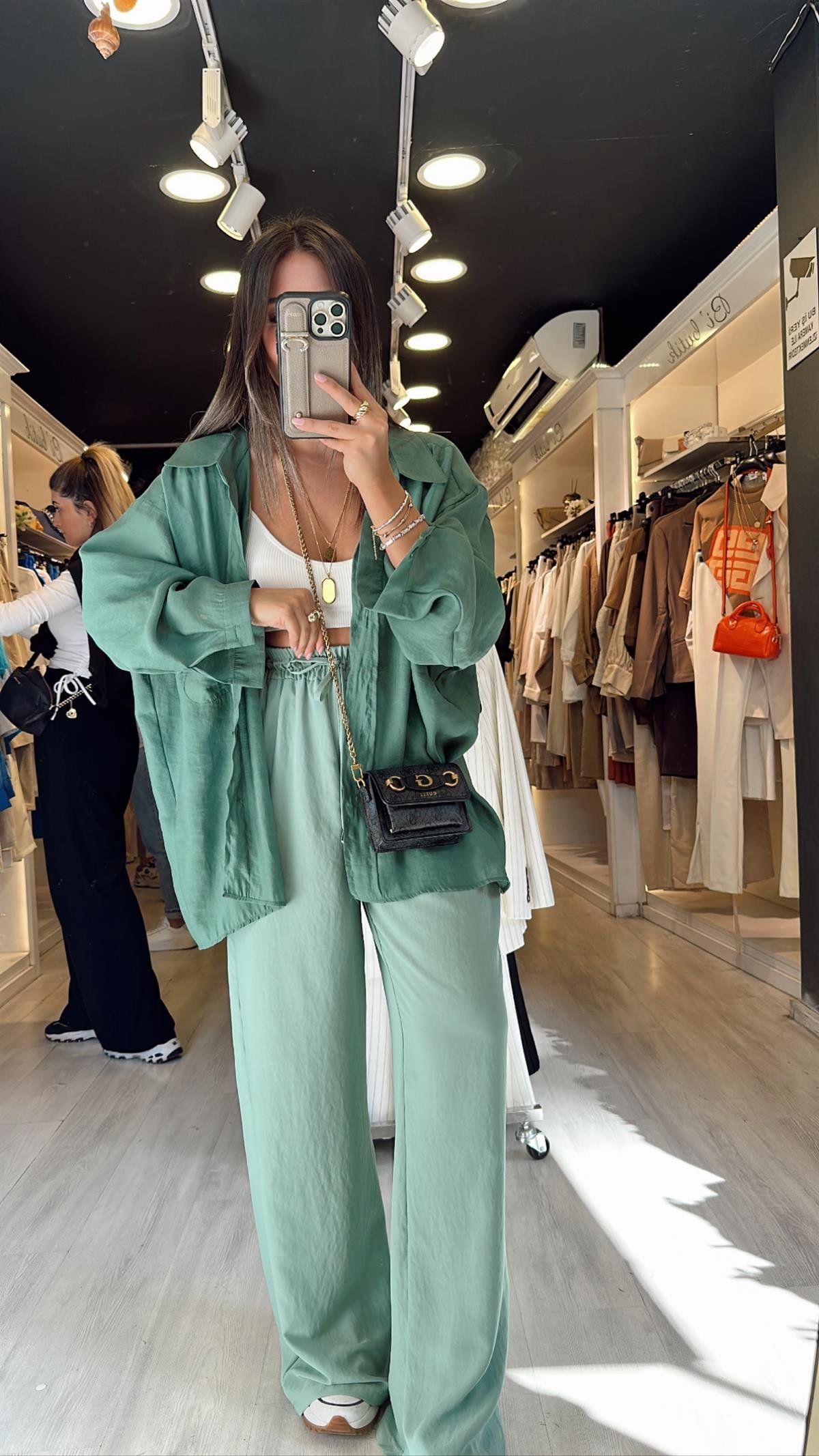 Mint Yeşili Bel Lastikli Saten Bol Pantolon