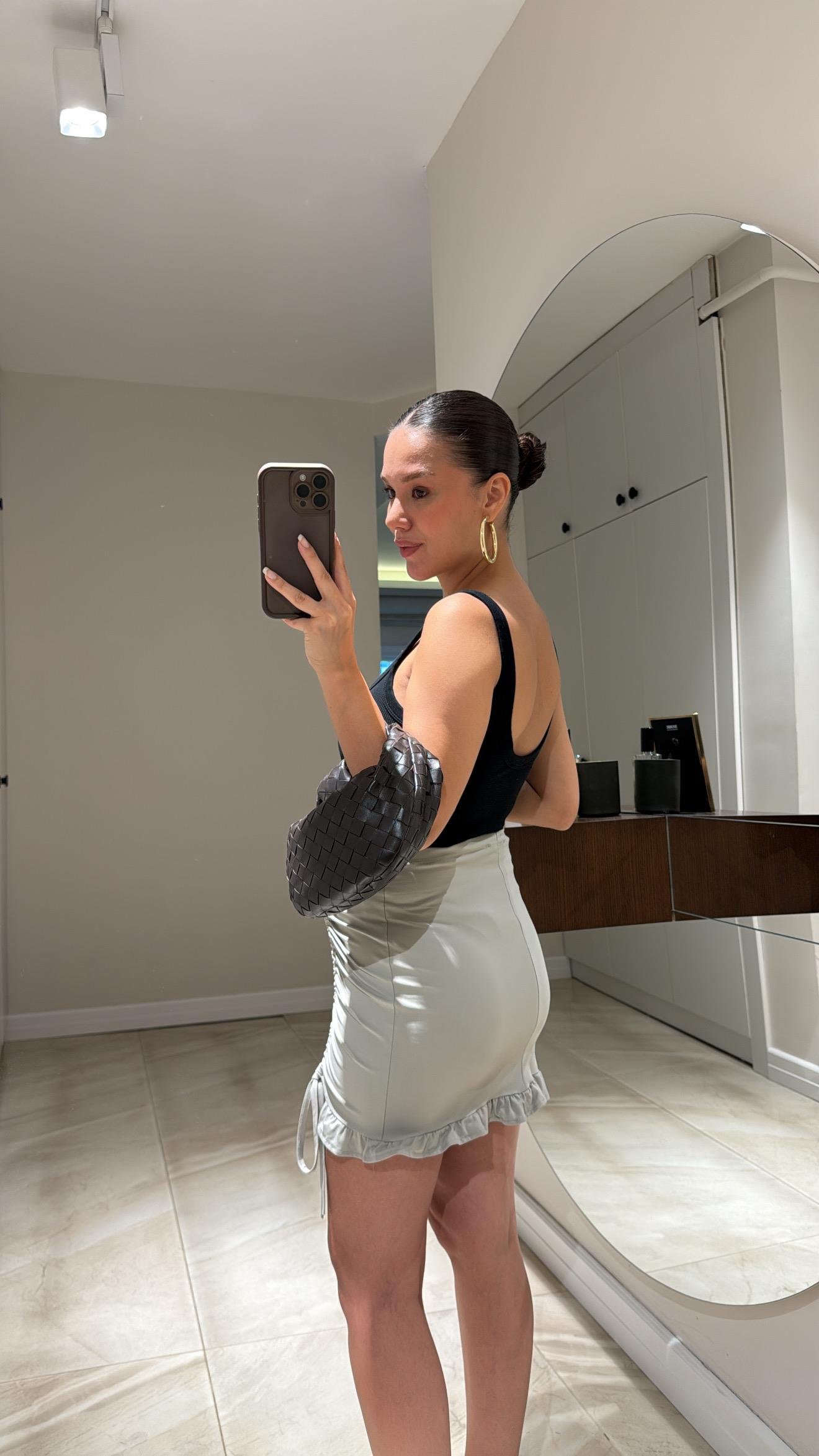 Mint Yeşili Ön Büzgü Detaylı Fırfırlı Mini Etek