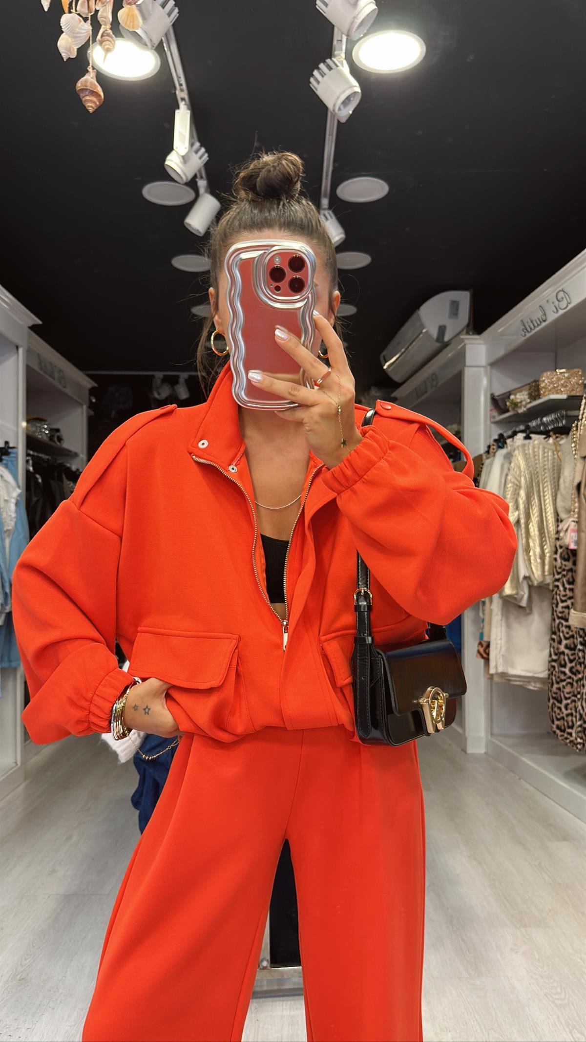 Kırmızı Ön Cep Detaylı Fermuarlı Lastikli Ceket 