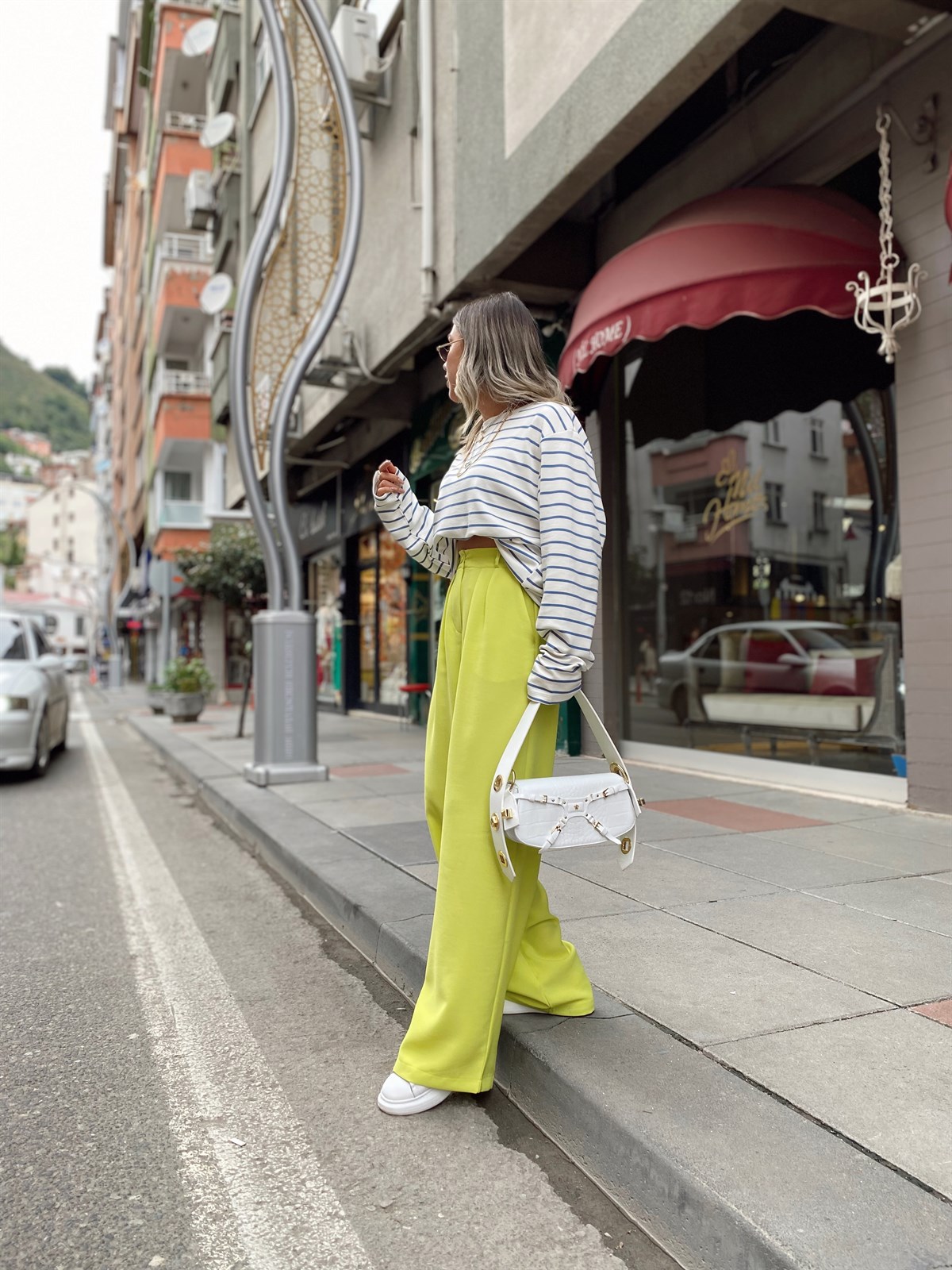 Neon Yeşil Beli Lastikli Krep Kumaş Palazzo Pantolon