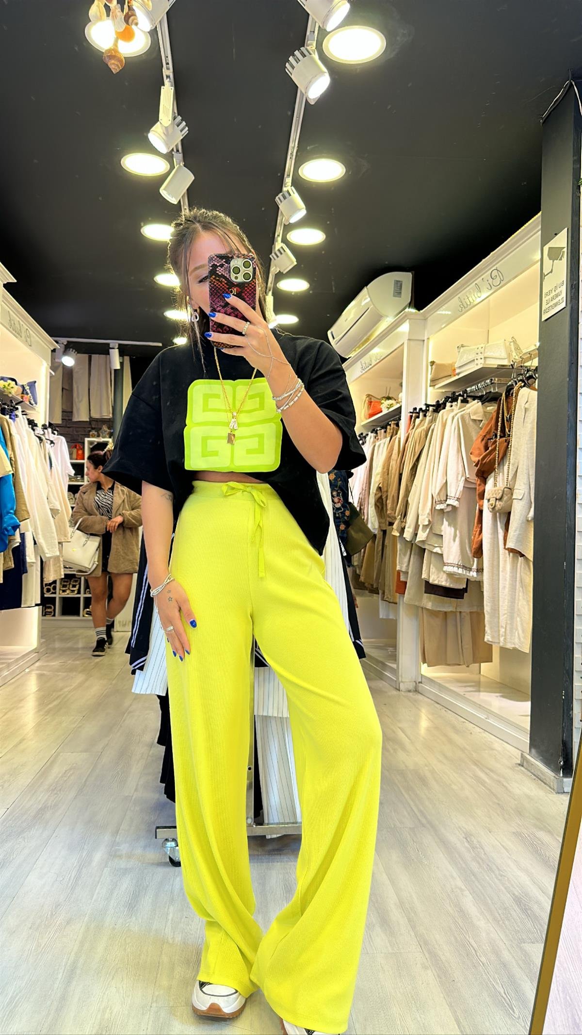Neon Yeşil Fitili Bol Paça Dilvin Pantolon