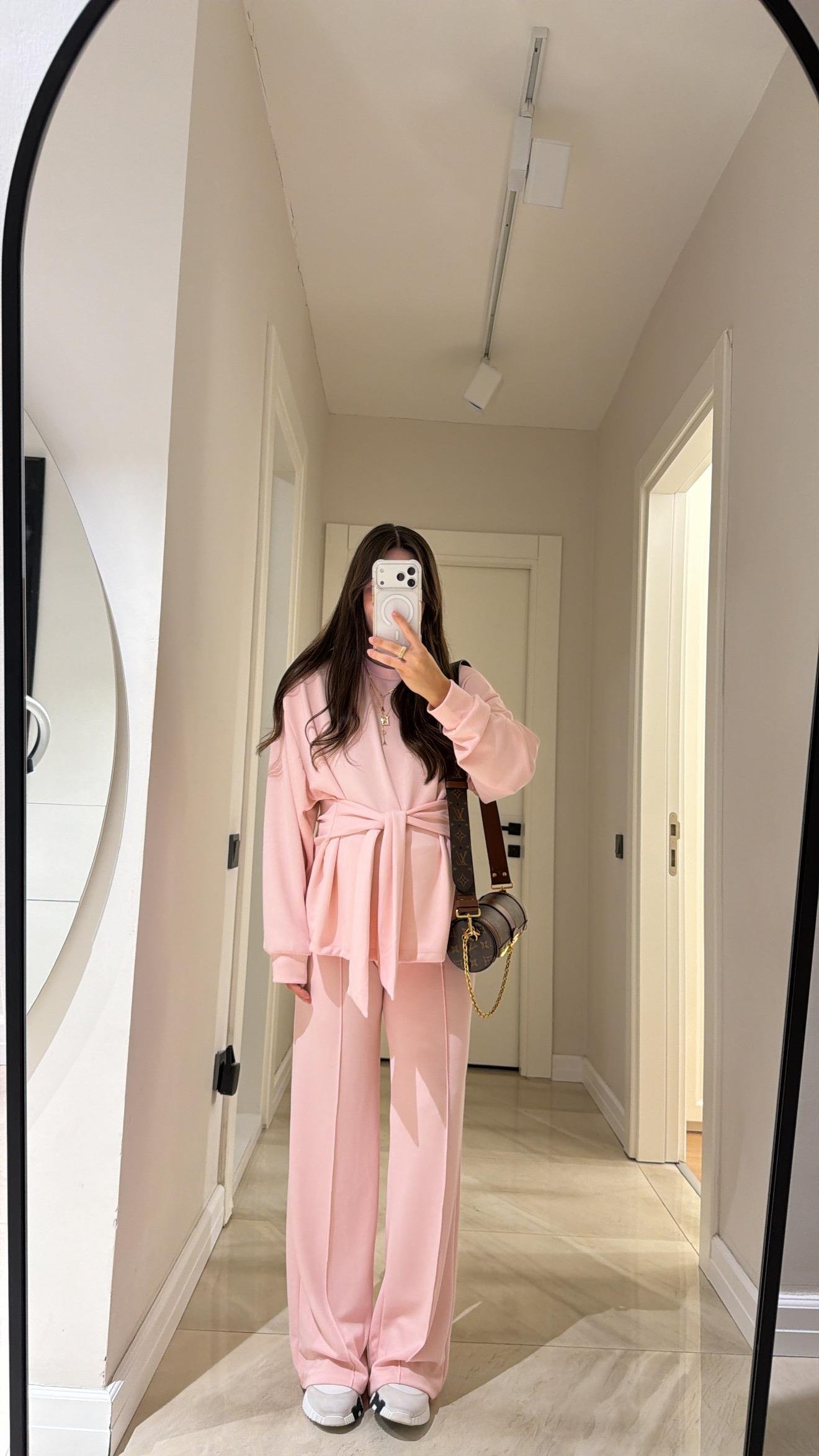 Pembe Bağlama Detaylı Sweat Pantolon Takım 