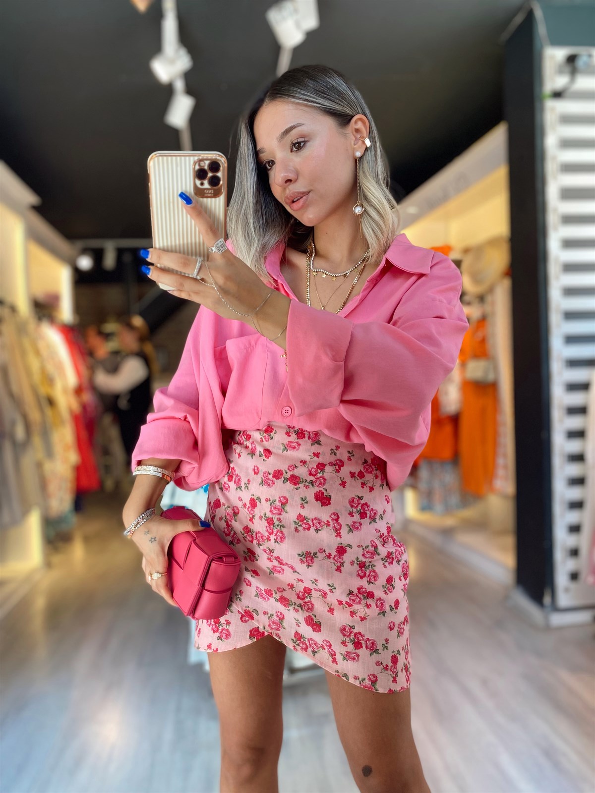 Pembe Çiçek Desenli Mini Etek