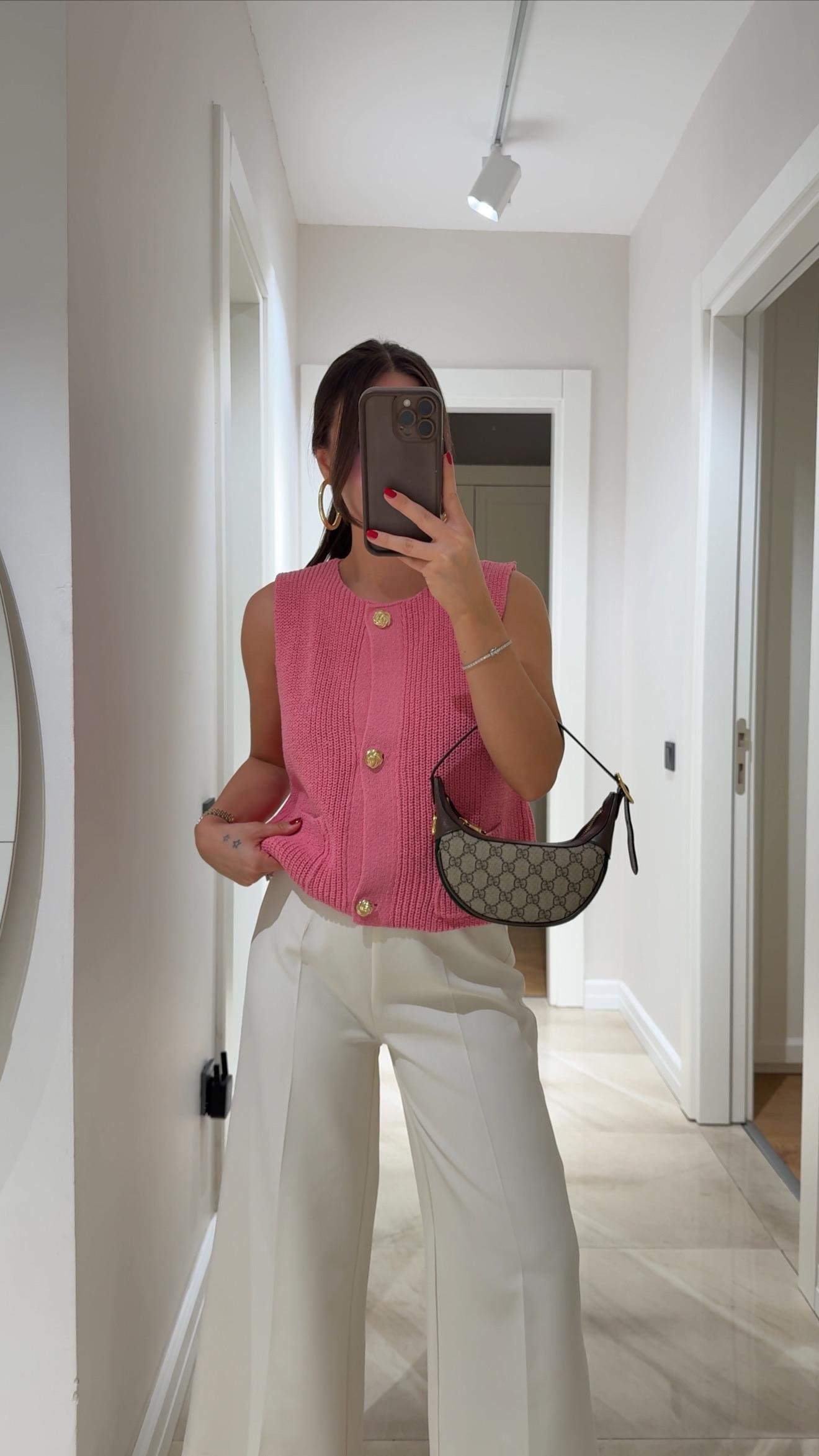 Pembe Gold Düğmeli Triko Bluz Yelek