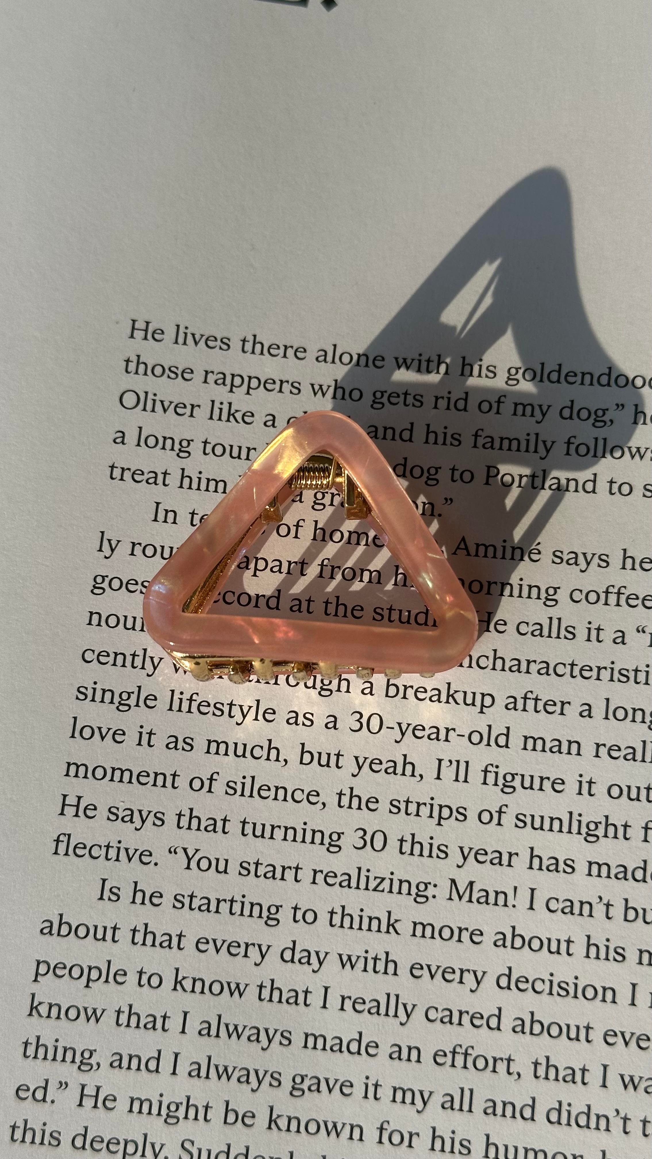 Pembe Hologramlı Üçgen Mandal Toka