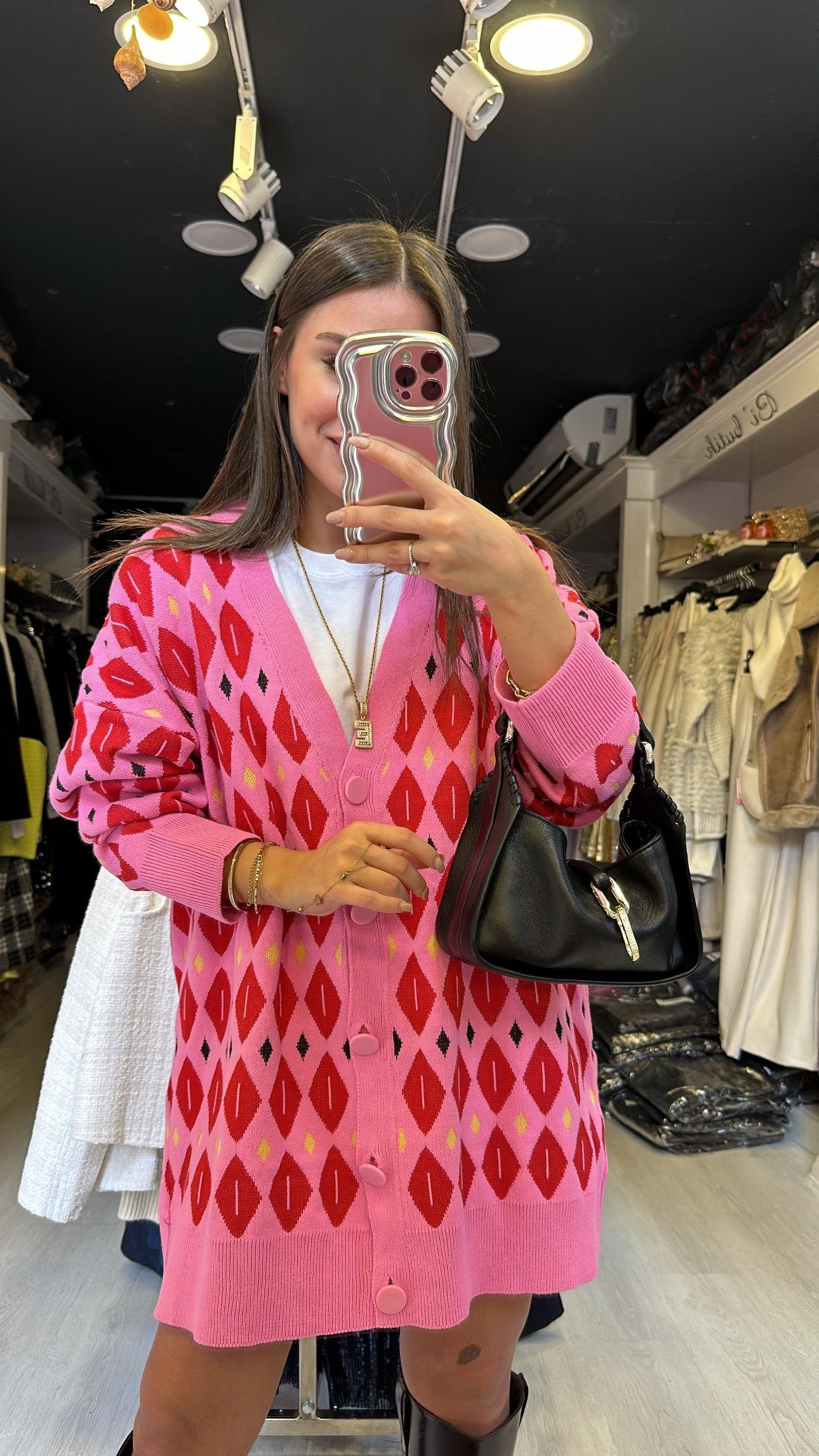 Pembe Kırmızı Sıralı Üçgen Düğmeli Hırka 