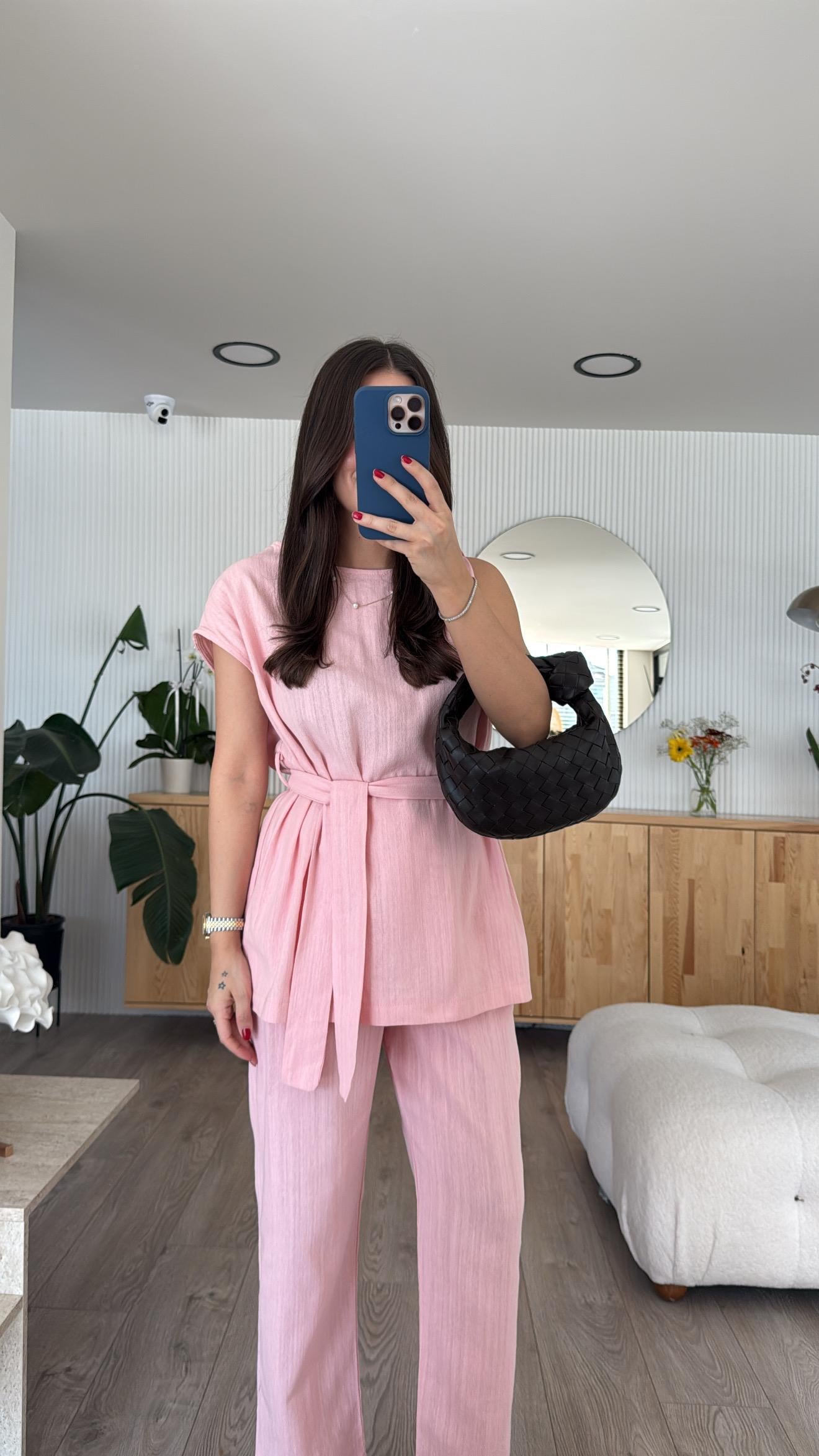 Pembe Omuz Burmalı Keten Takım