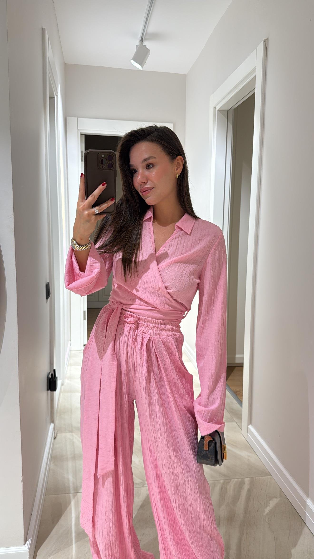 Pembe Ön Bağlamalı Gofreli Bluz Takım