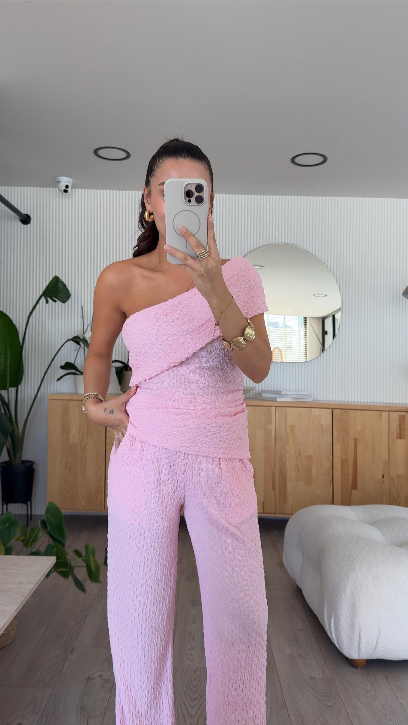 Pembe Tek Kol Dokulu Takım