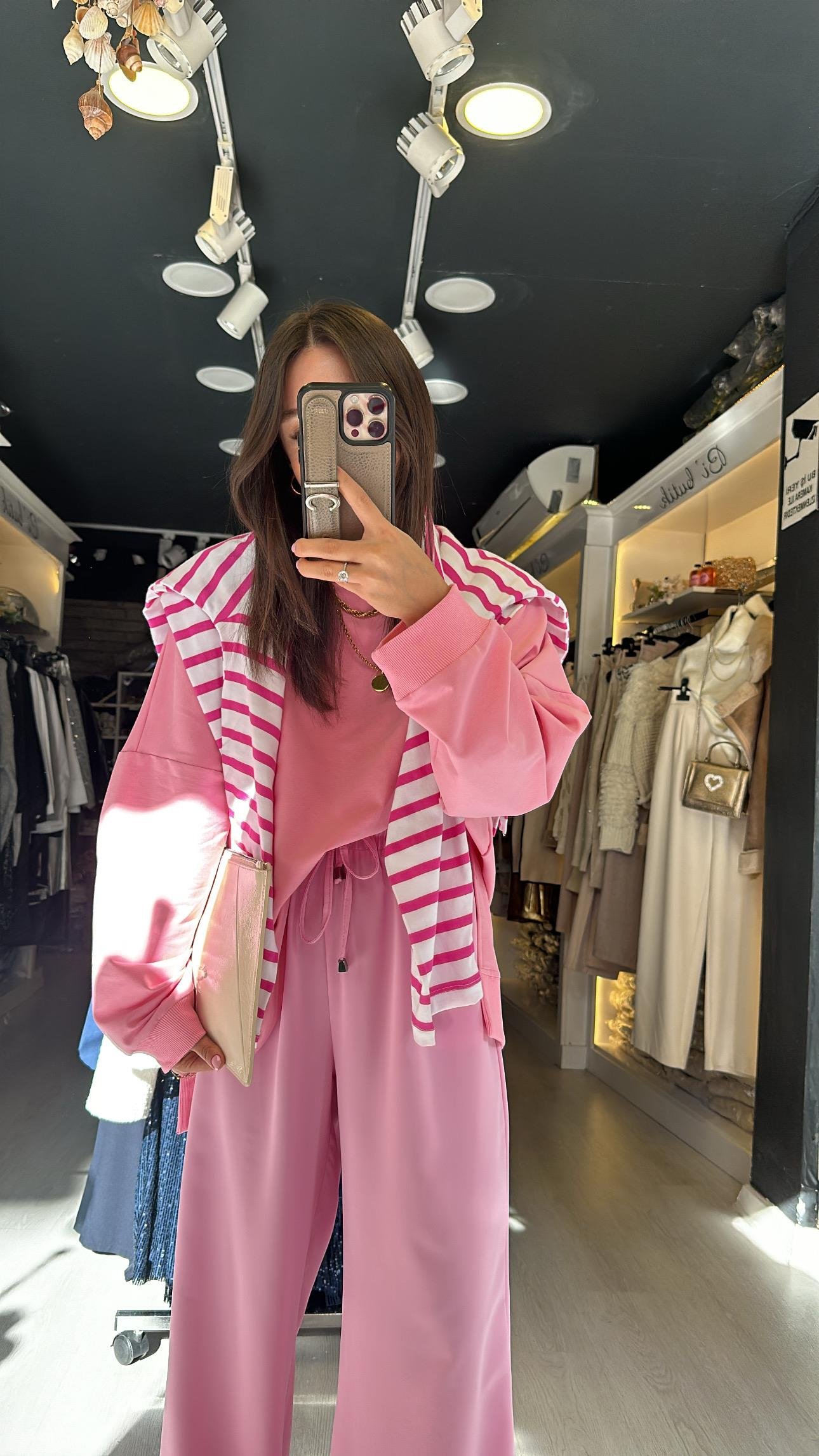 Pembe Yan Yırtmaç Detaylı Basic Sweat