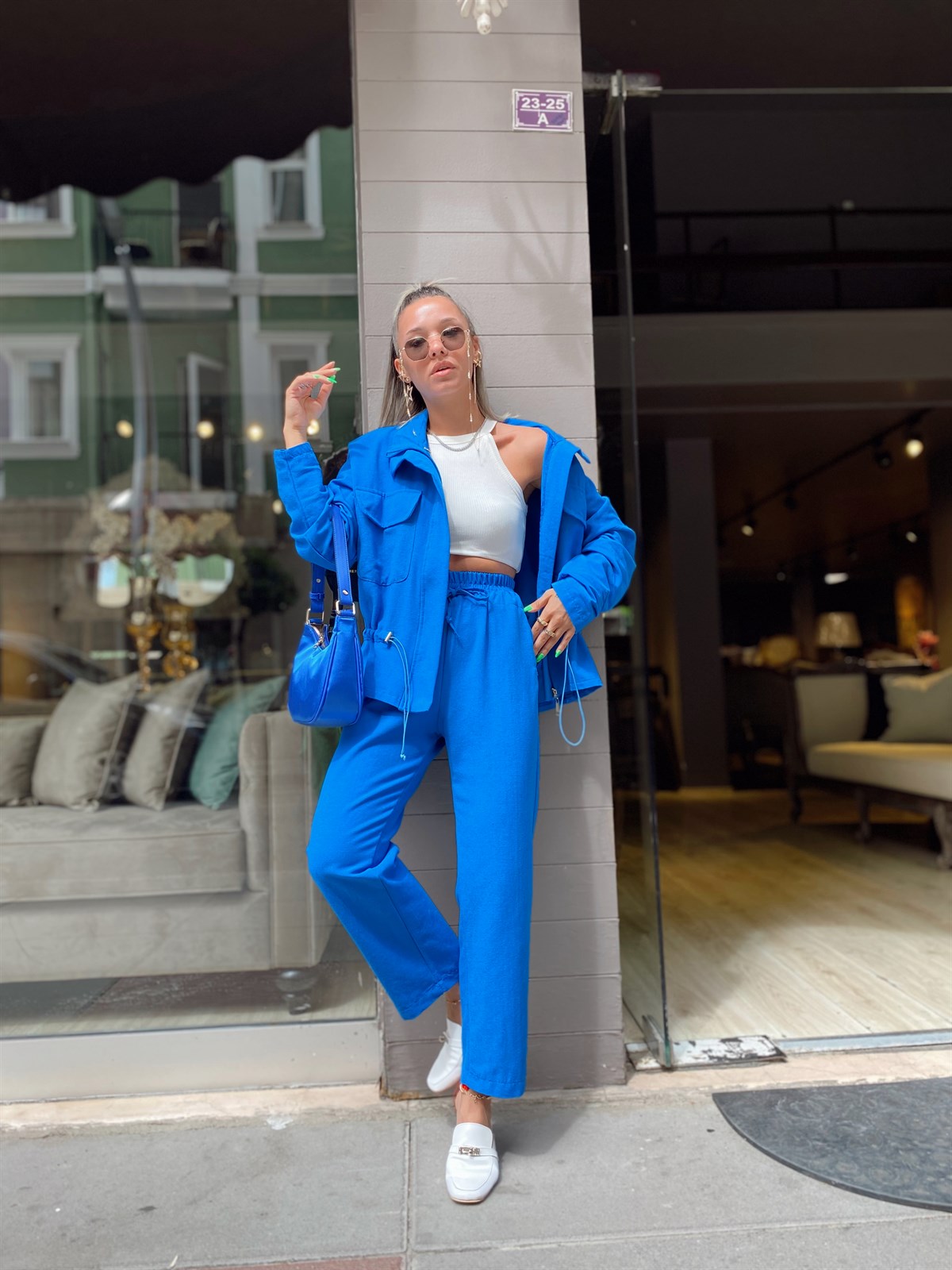 Saks Mavi Beli Lastikli Düz Paça Keten Pantolon 