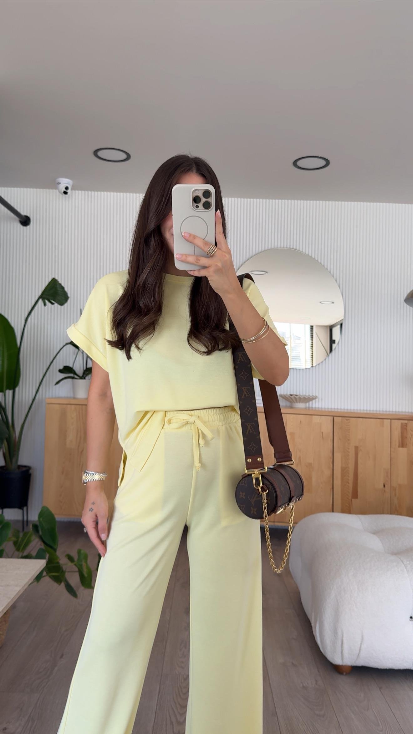 Sarı Bisiklet Yaka Marka Model Pantolon Takım