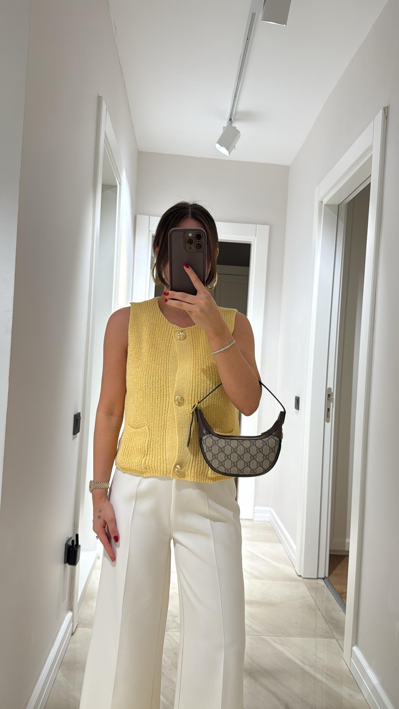 Sarı Gold Düğmeli Triko Bluz Yelek