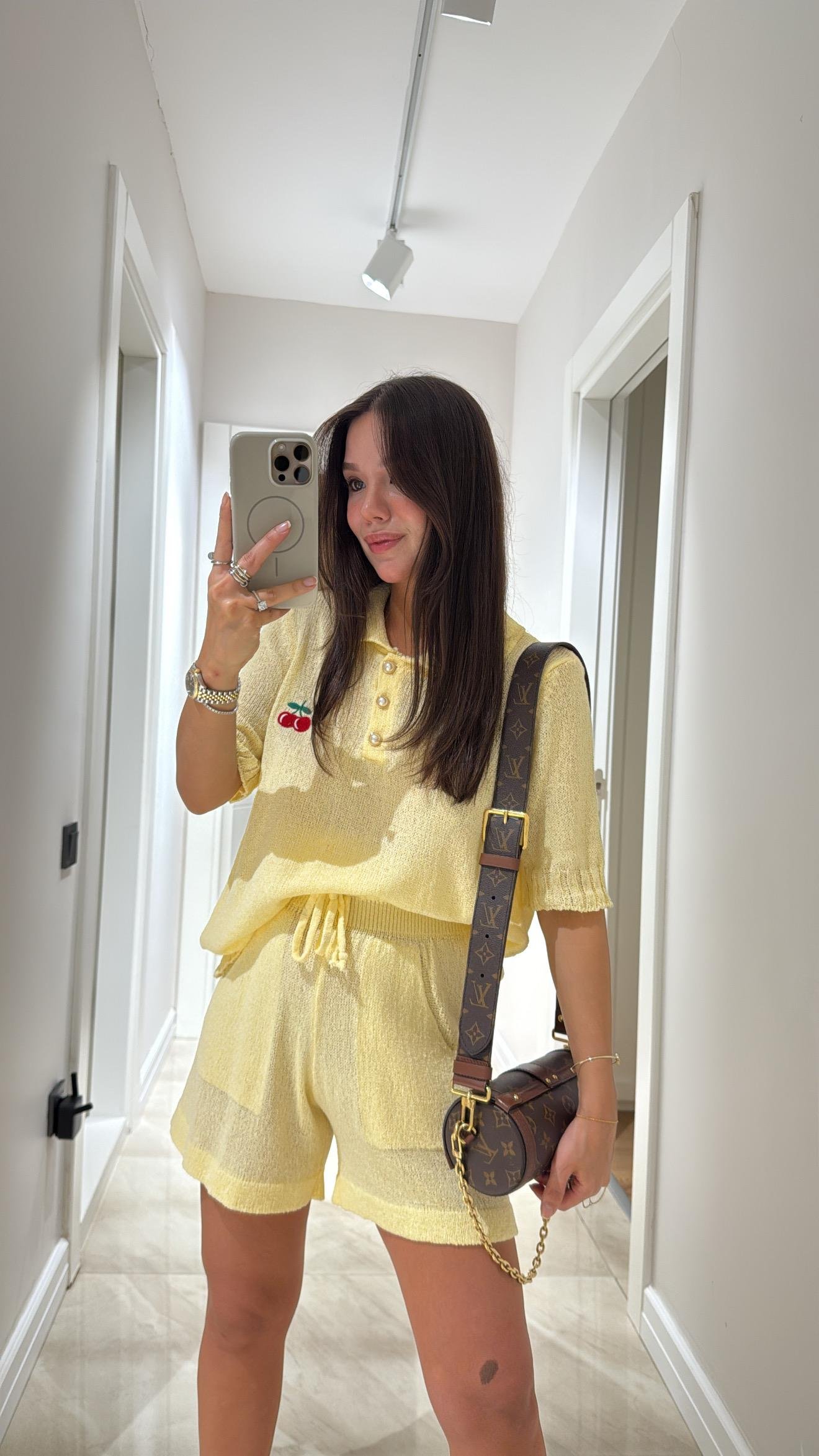 Sarı Kiraz Detaylı Triko Bluz