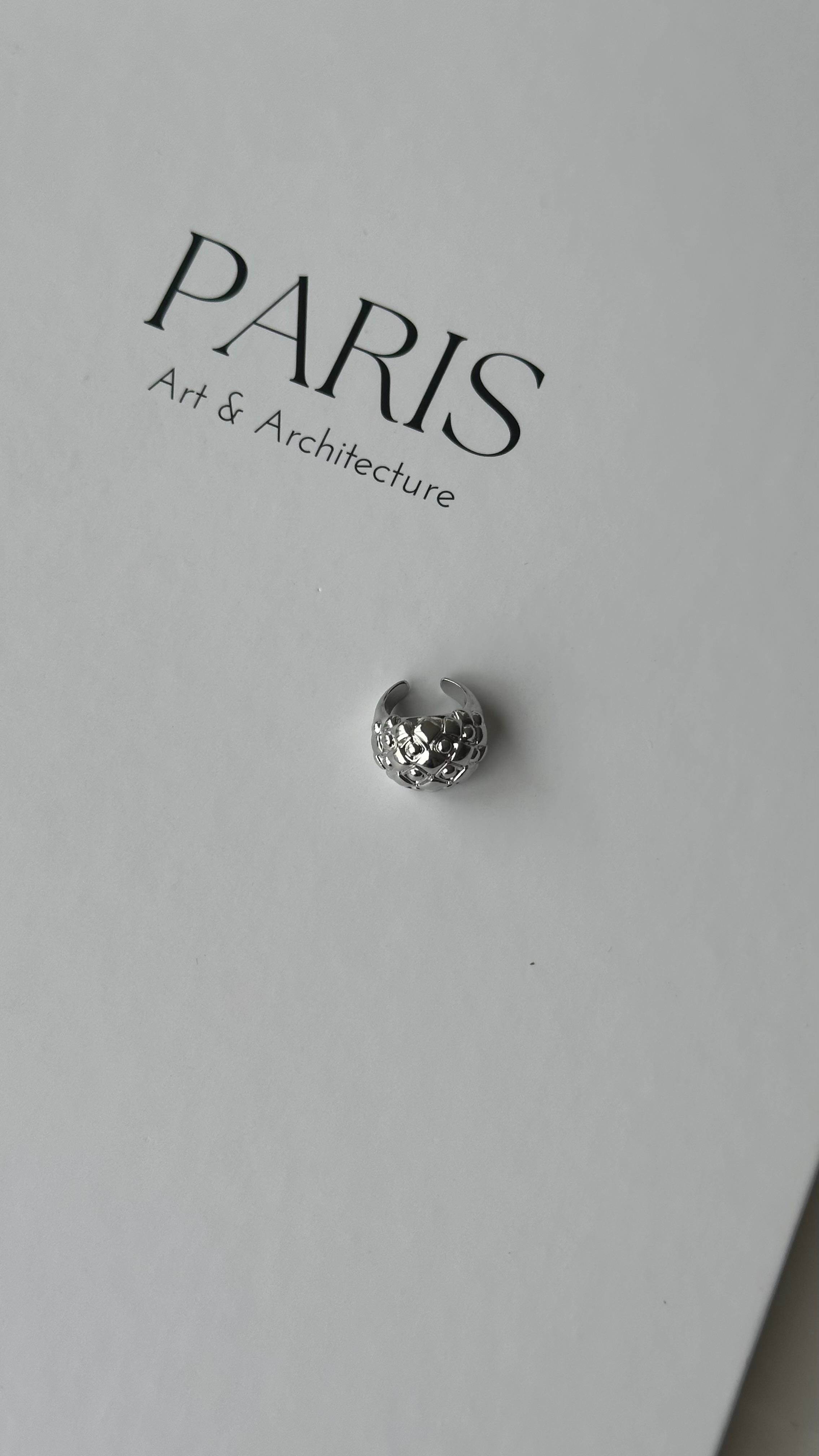 Silver Baklava Desen Kıkırdak Küpe