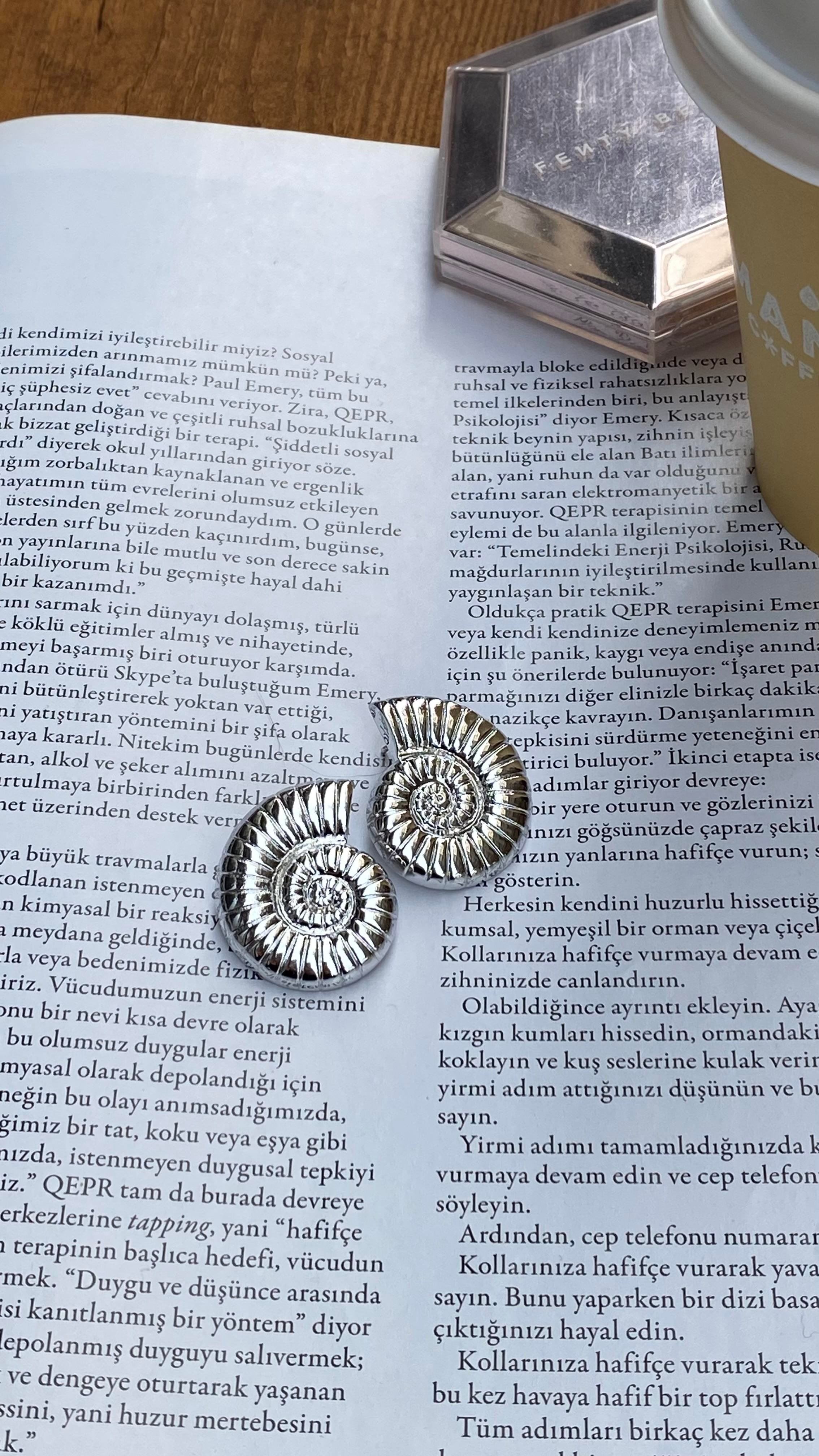 Silver İstiridye Küpe