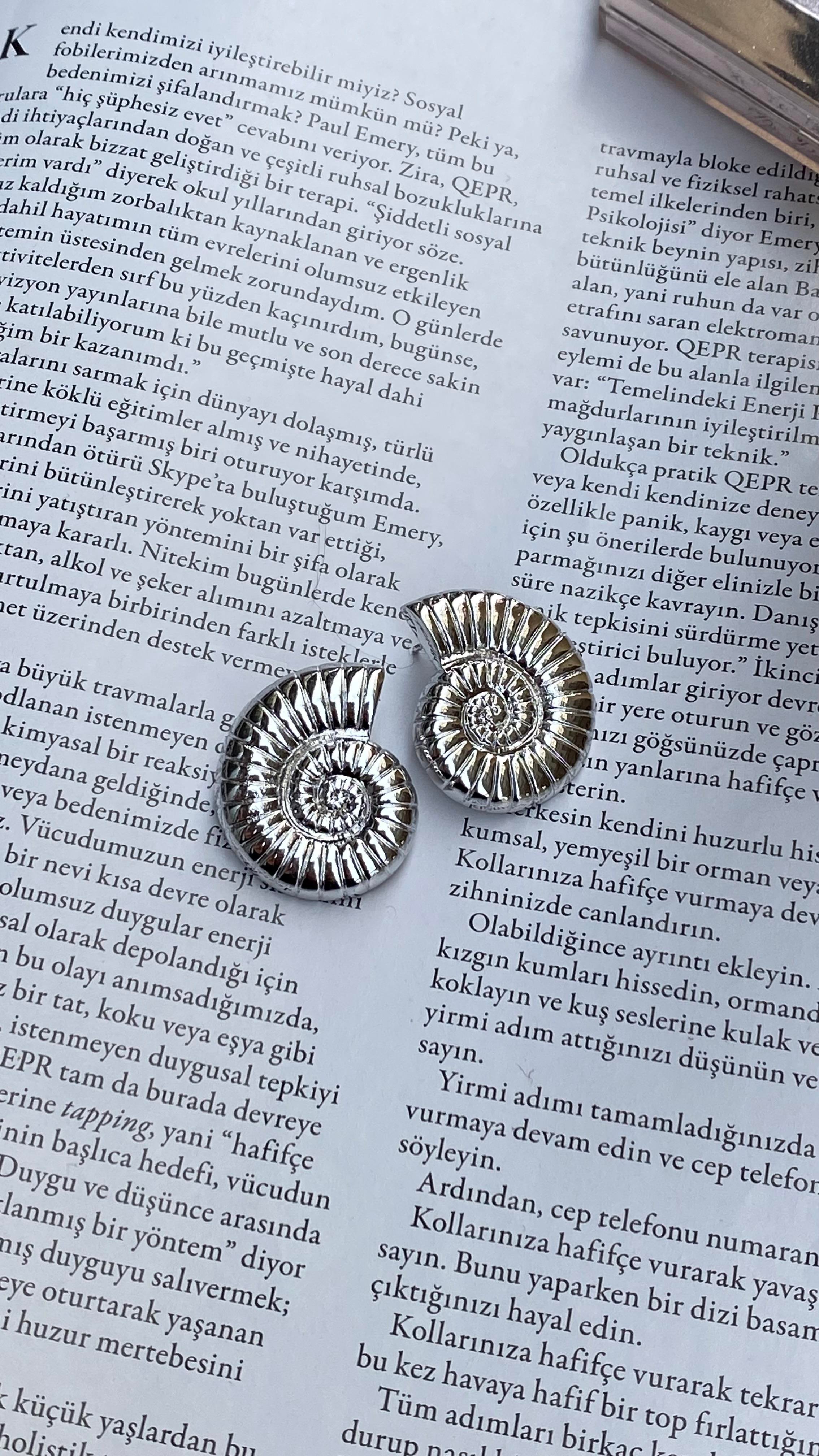 Silver İstiridye Küpe