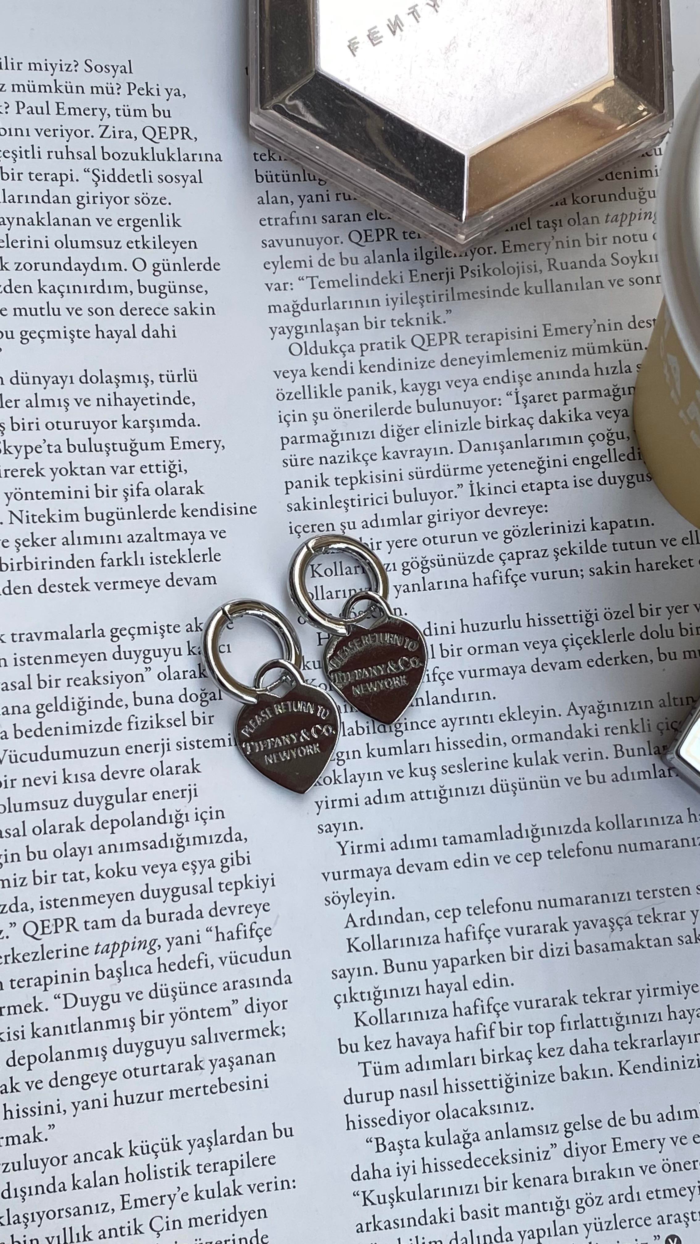 Silver Marka Model Kalp Küpe