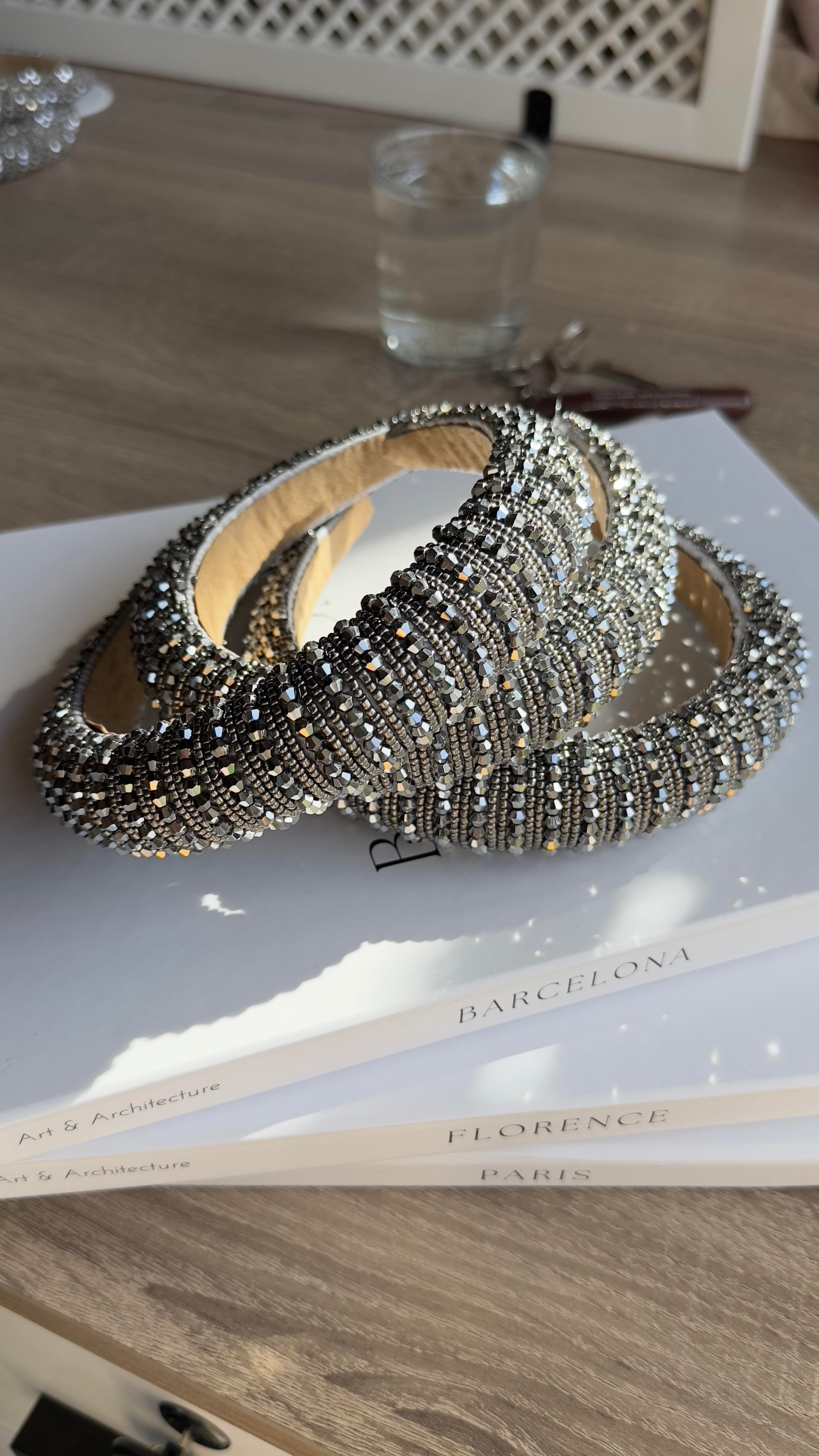 Silver Taşlı Dolgulu Taç